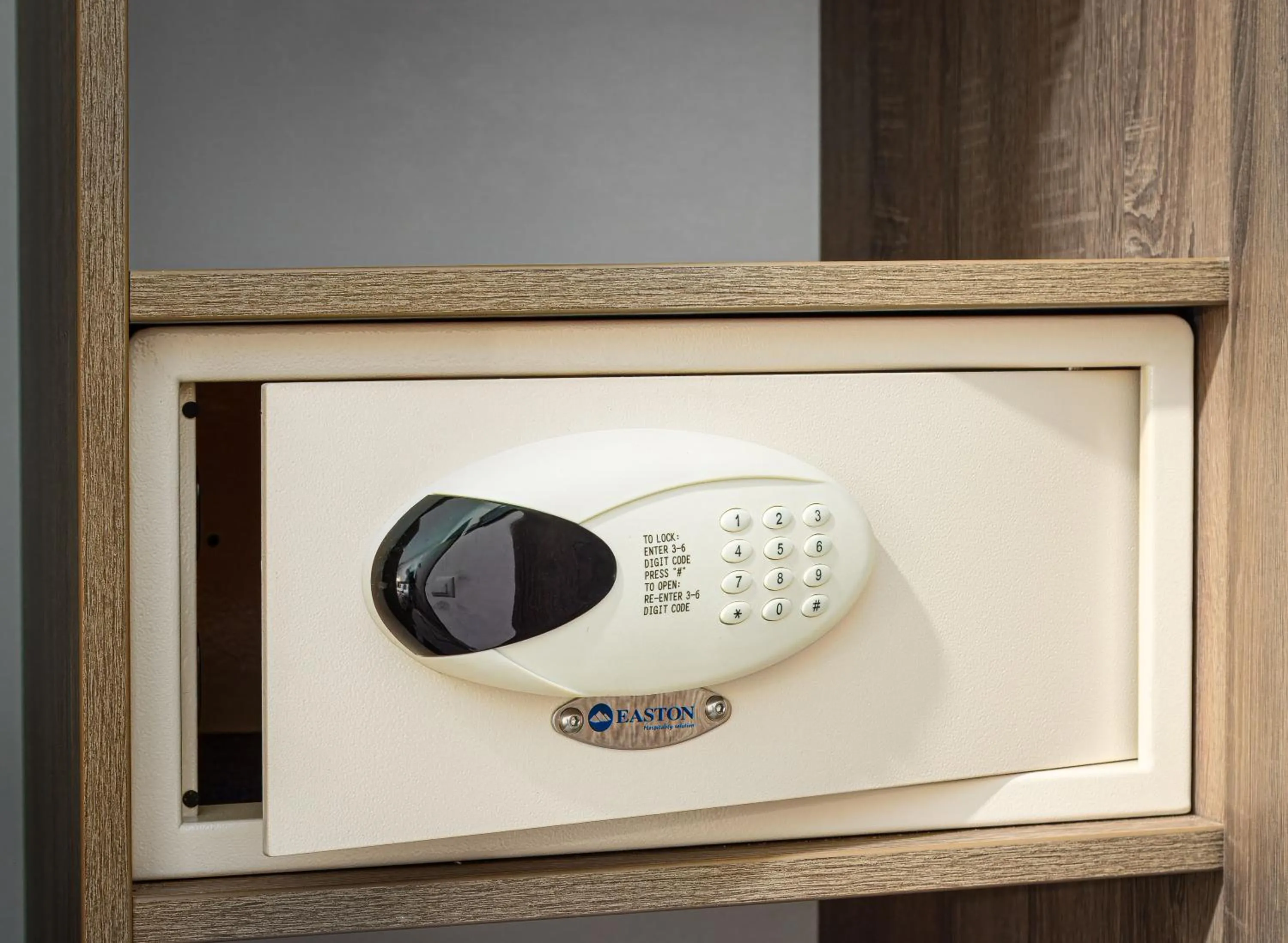 safe in TA Collection Hotel