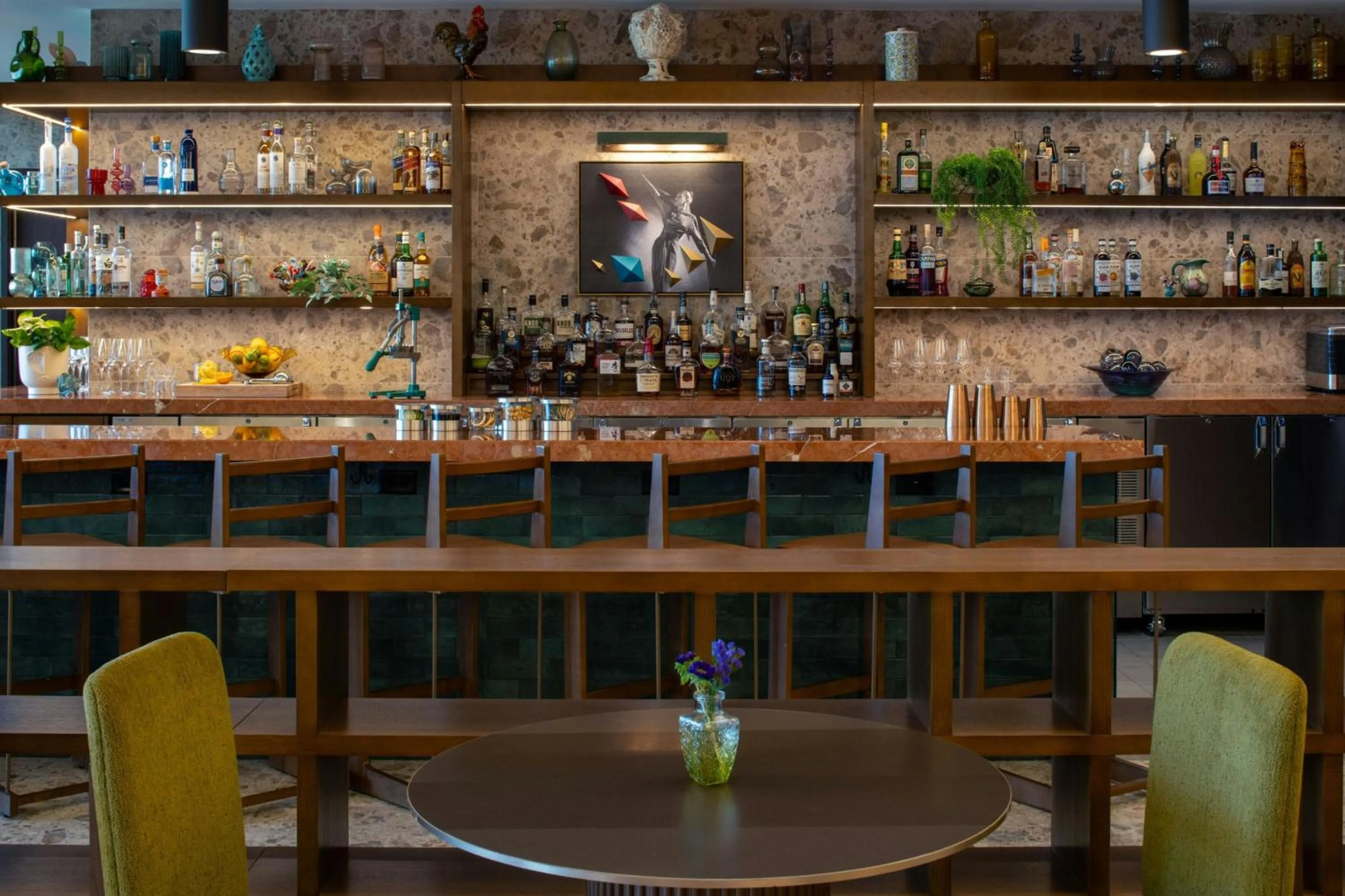 Lounge or bar in The Tallison Hotel, a Tribute Portfolio Hotel