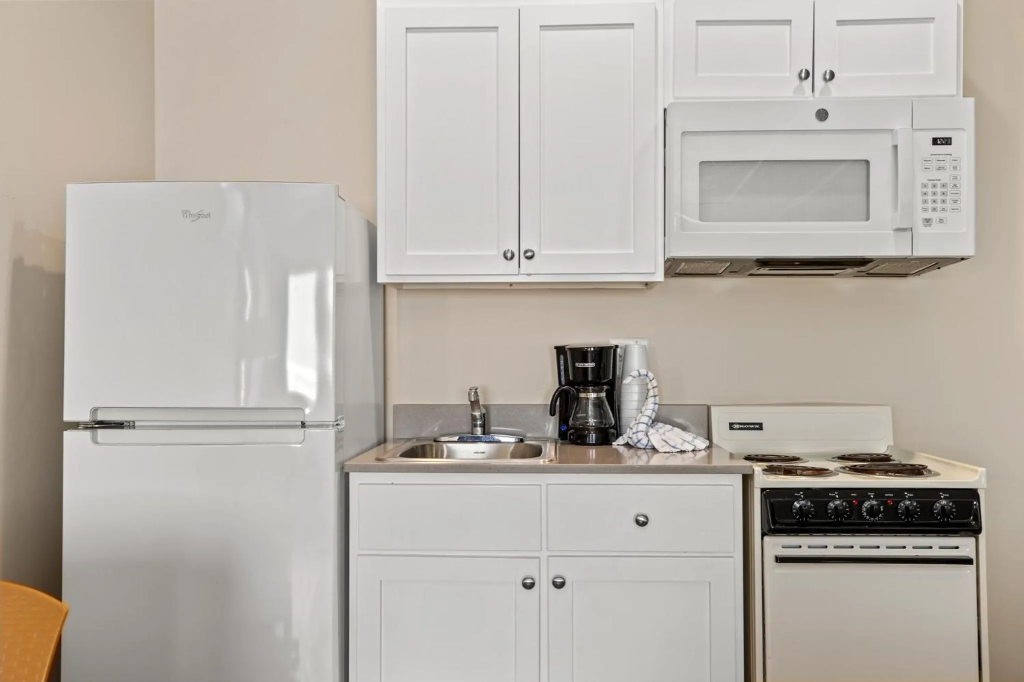 Sandpiper Beacon Beach Resort