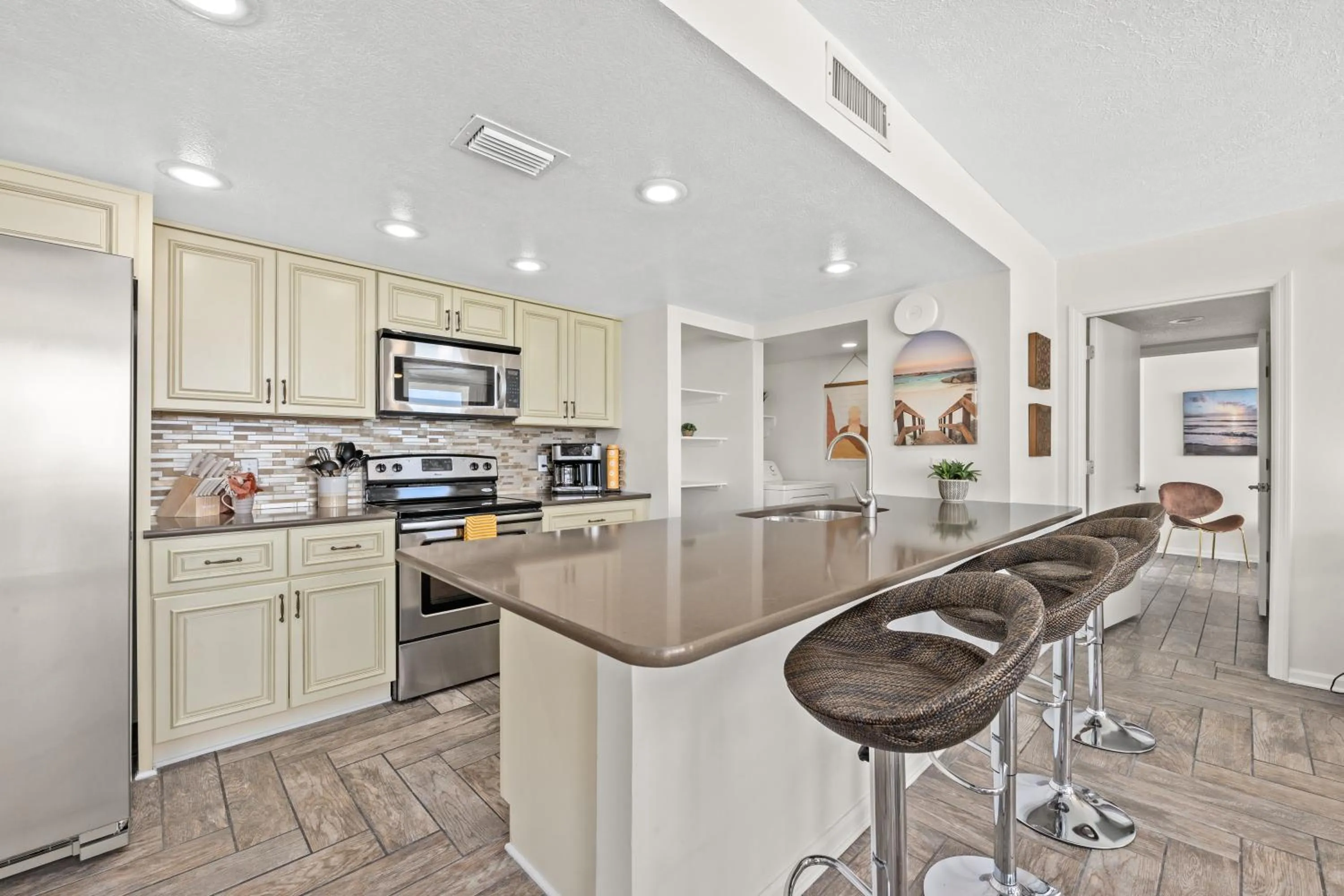 Sandpiper Beacon Beach Resort