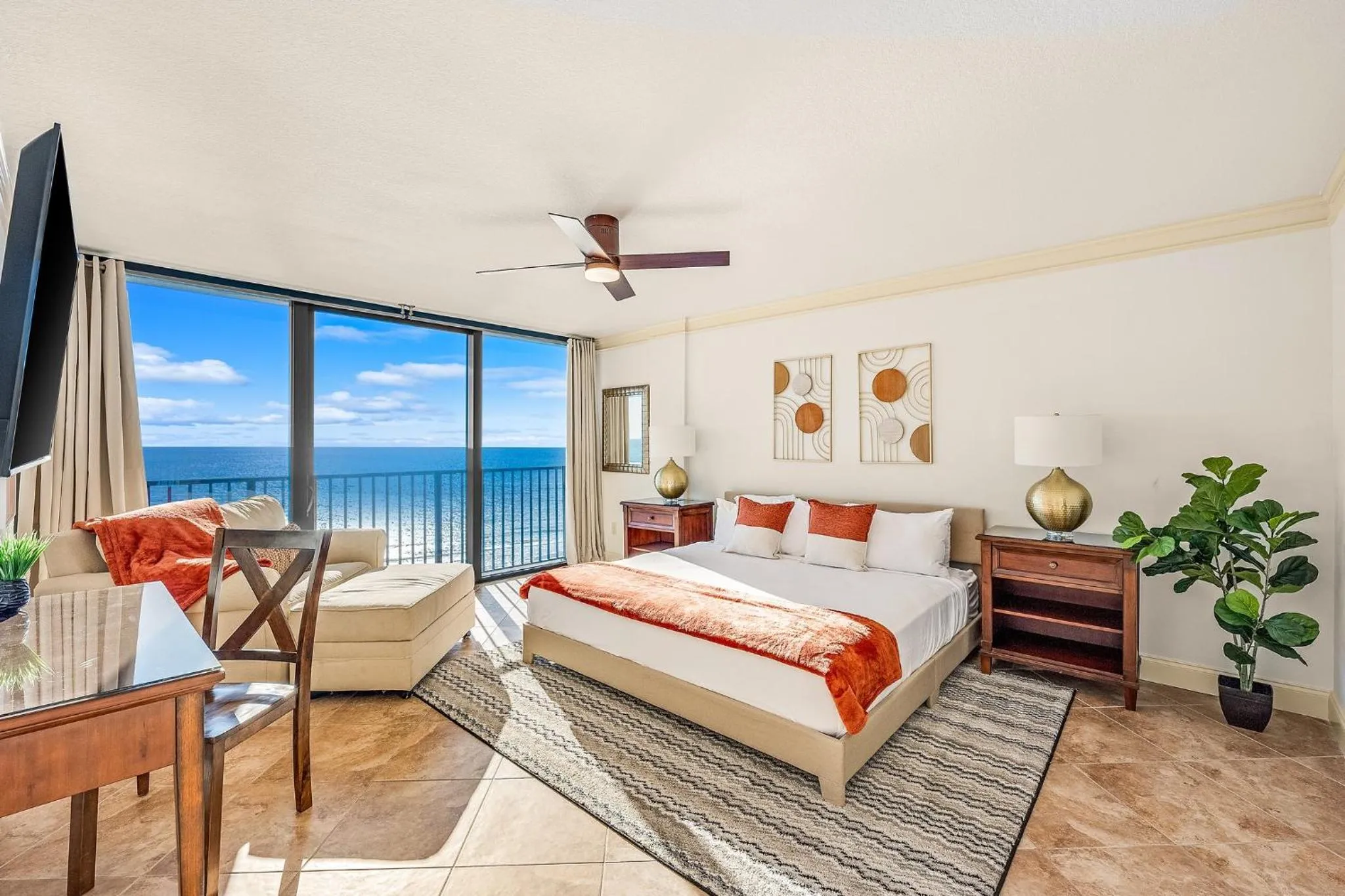 Bed in Sandpiper Beacon Beach Resort