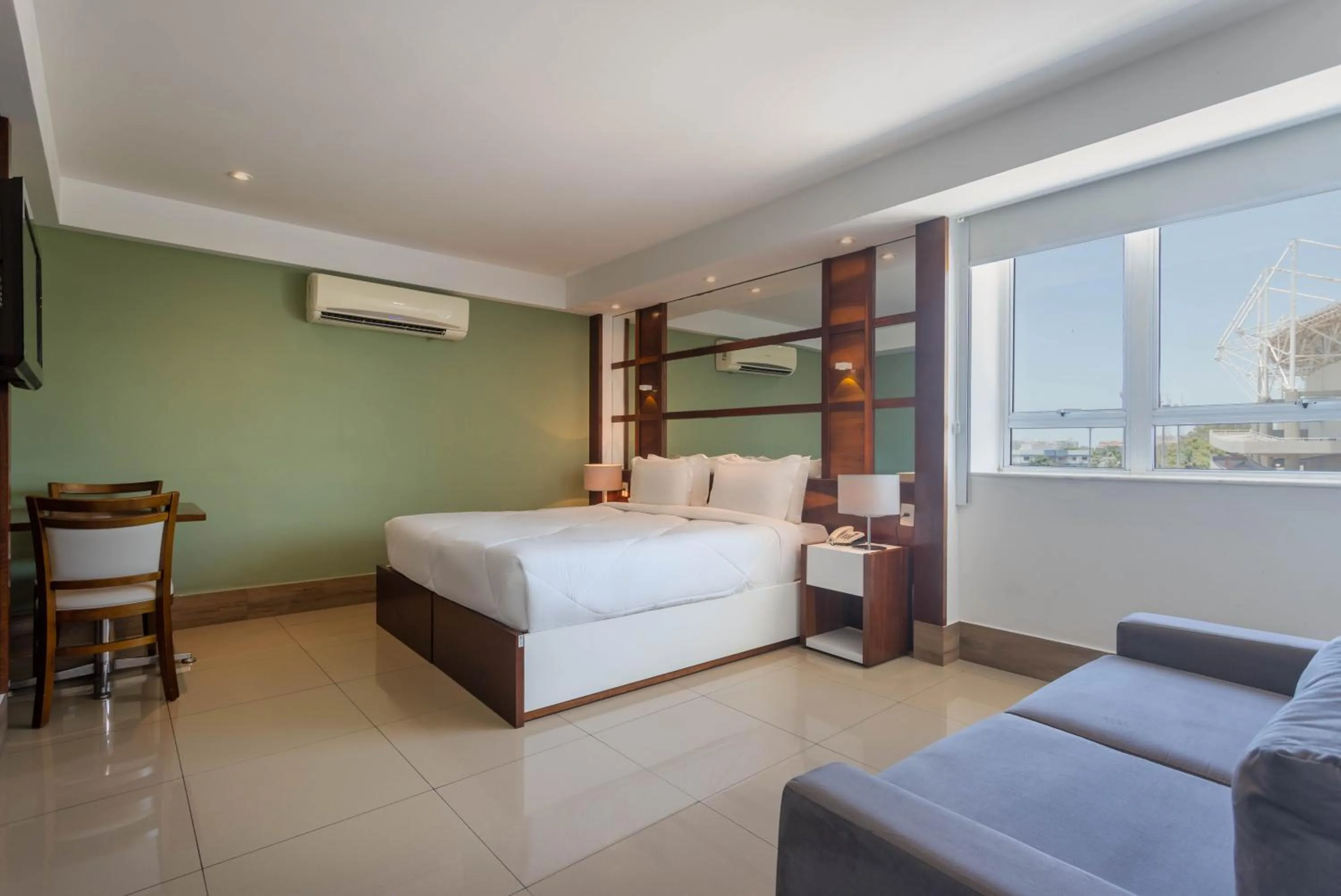 Photo of the whole room, Bed in DOM Barra Hotel