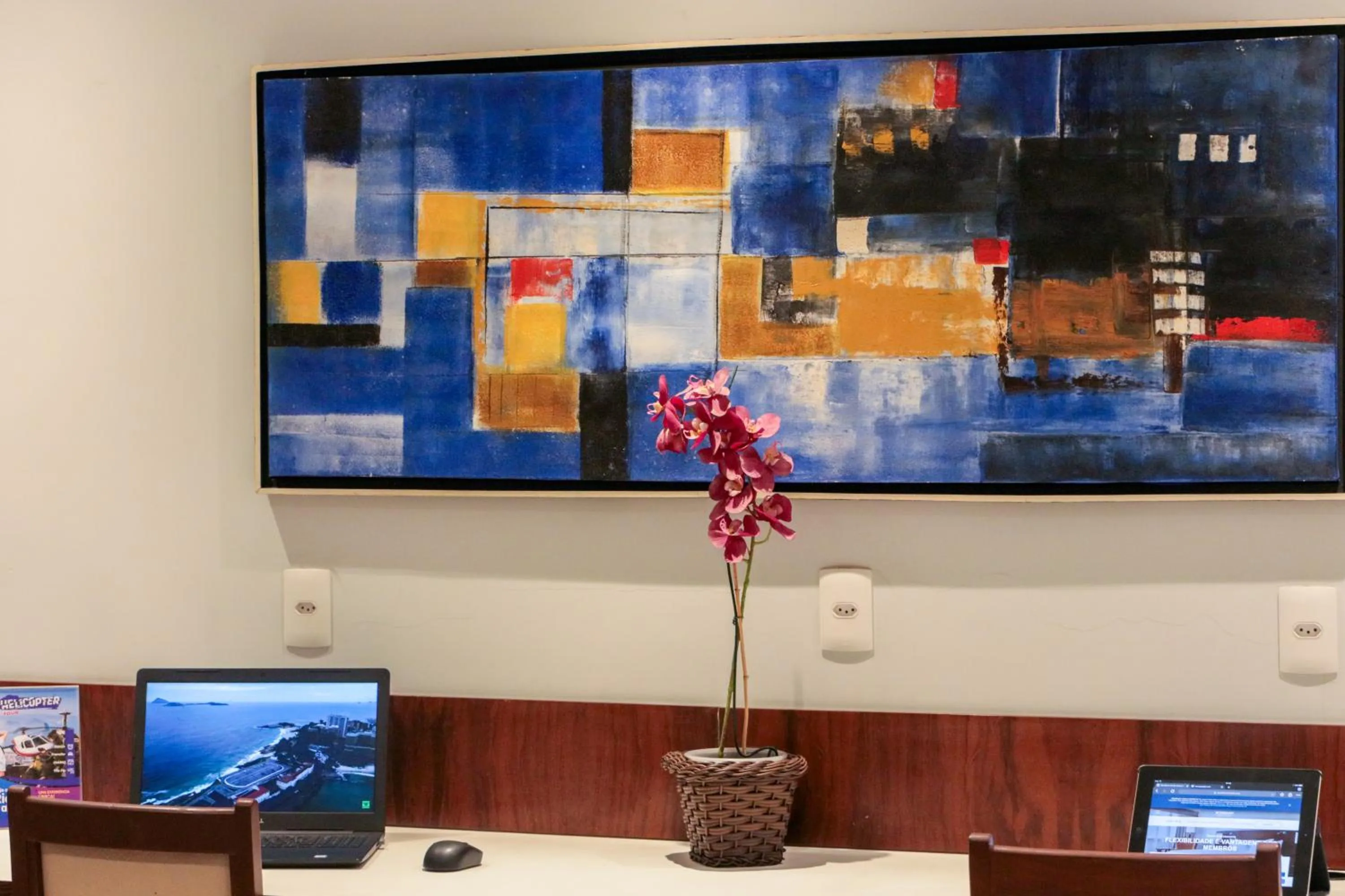 Business facilities in DOM Barra Hotel