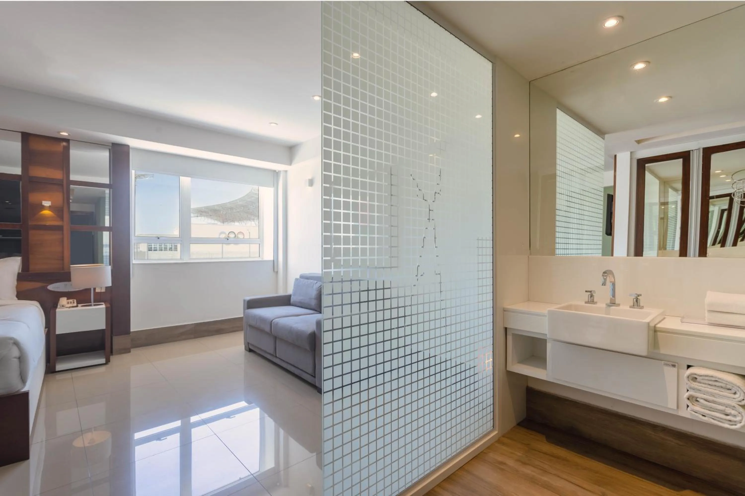 Photo of the whole room in DOM Barra Hotel