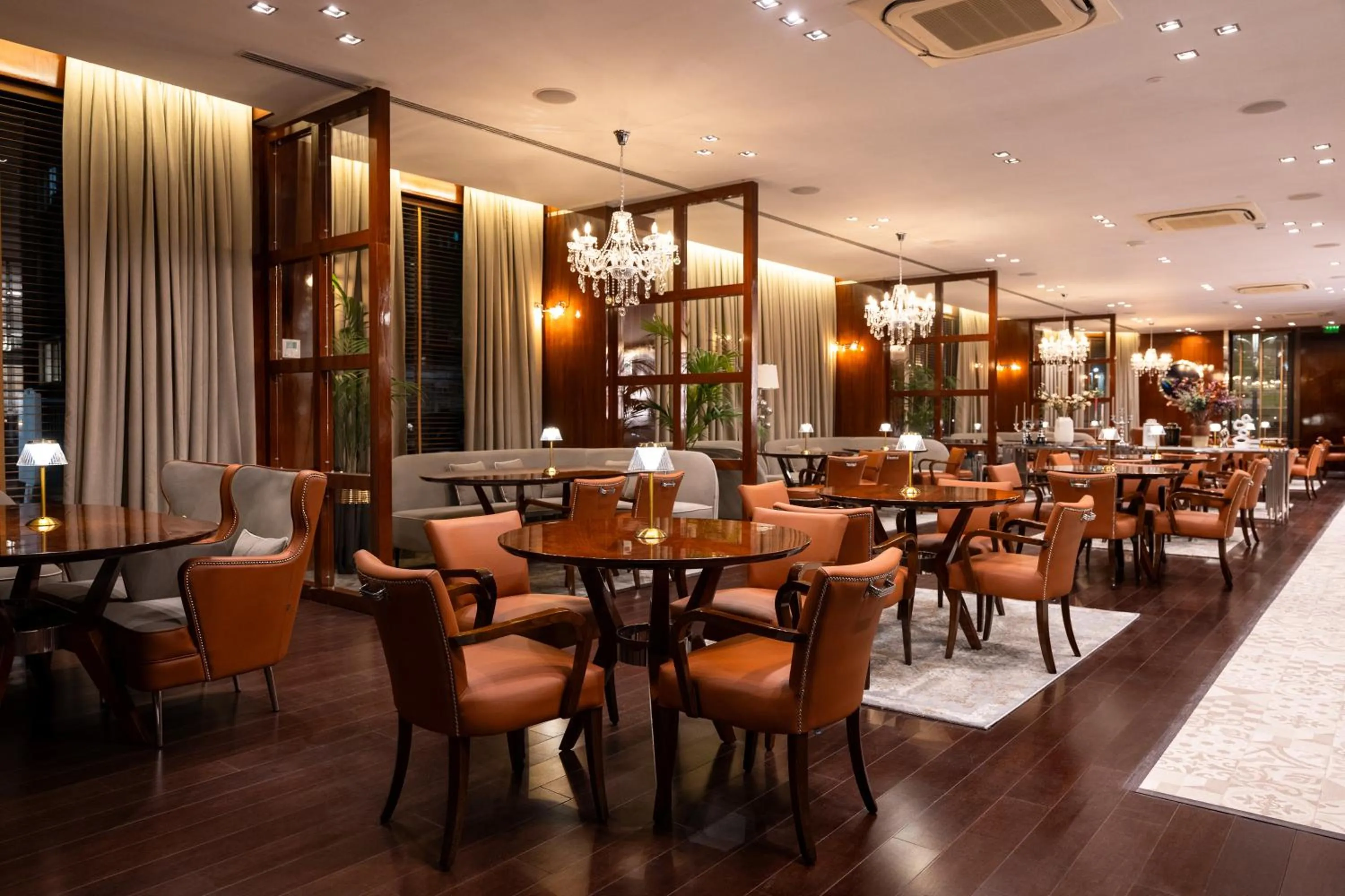 Restaurant/places to eat in Hotel Royal Plovdiv