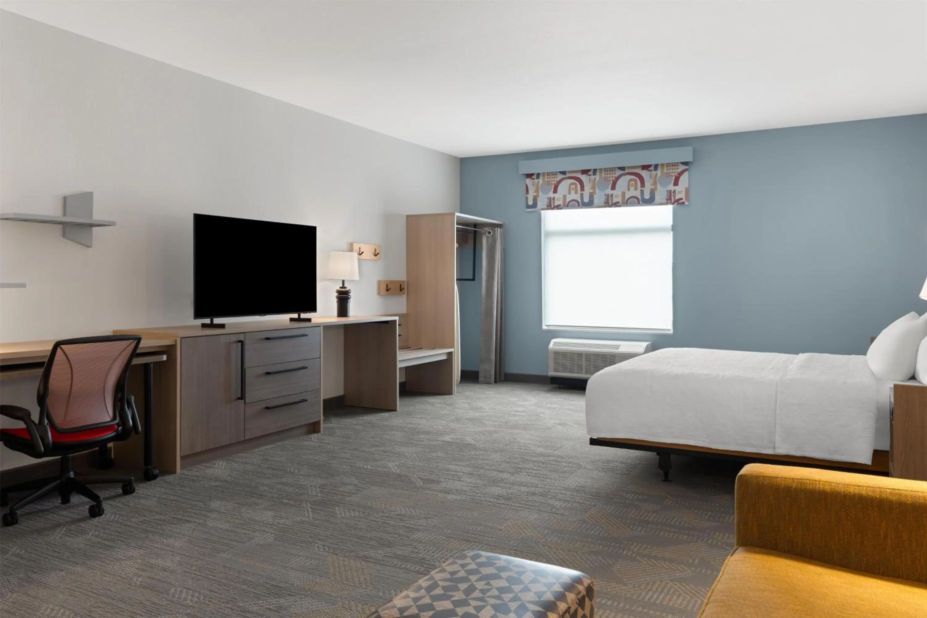 Bedroom, Bed in Home2 Suites By Hilton Austin South