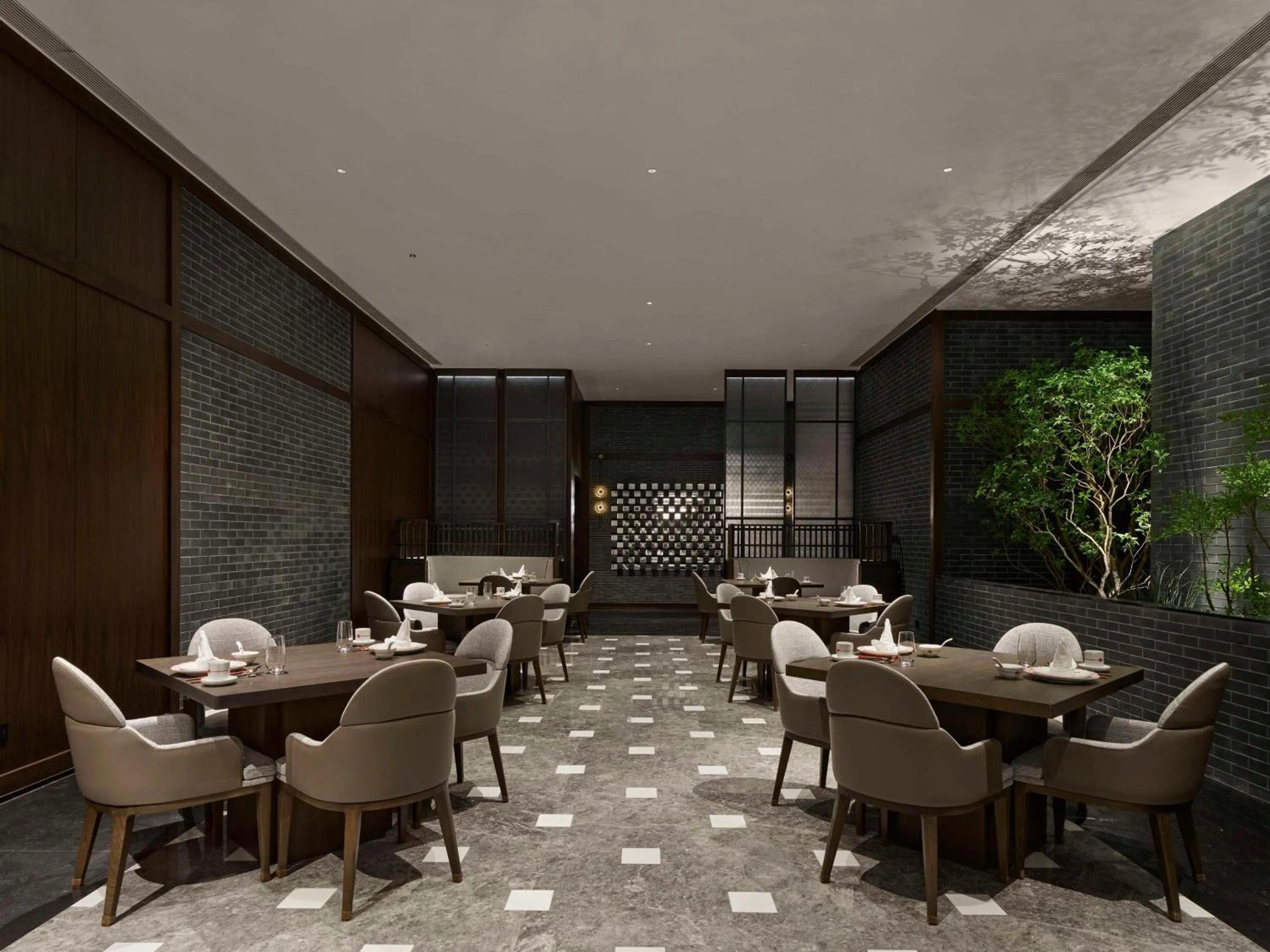 Restaurant/places to eat in Hilton Shanghai Hongqiao International Airport