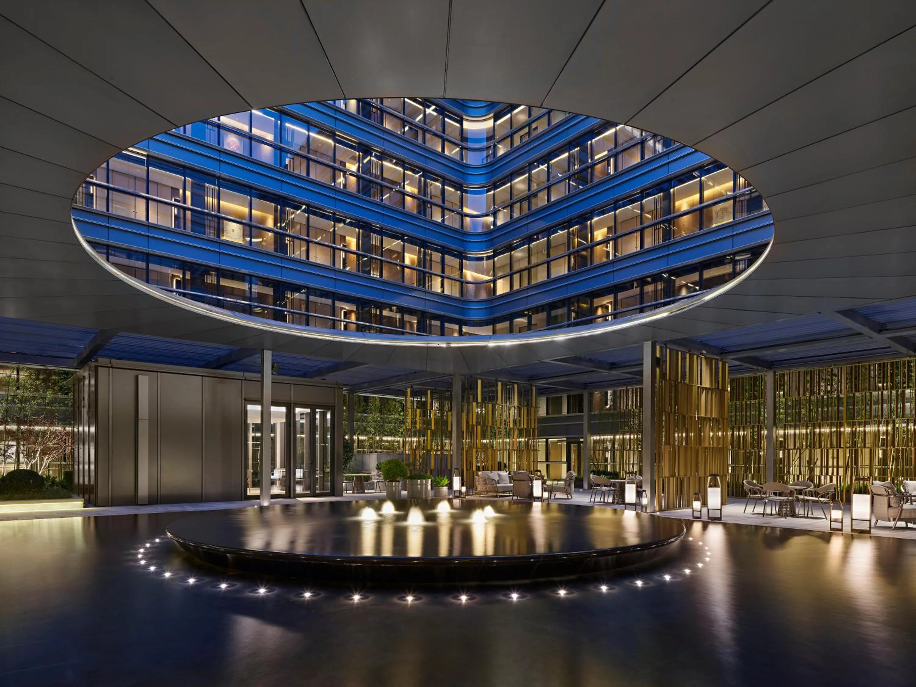 Restaurant/places to eat in Hilton Shanghai Hongqiao International Airport