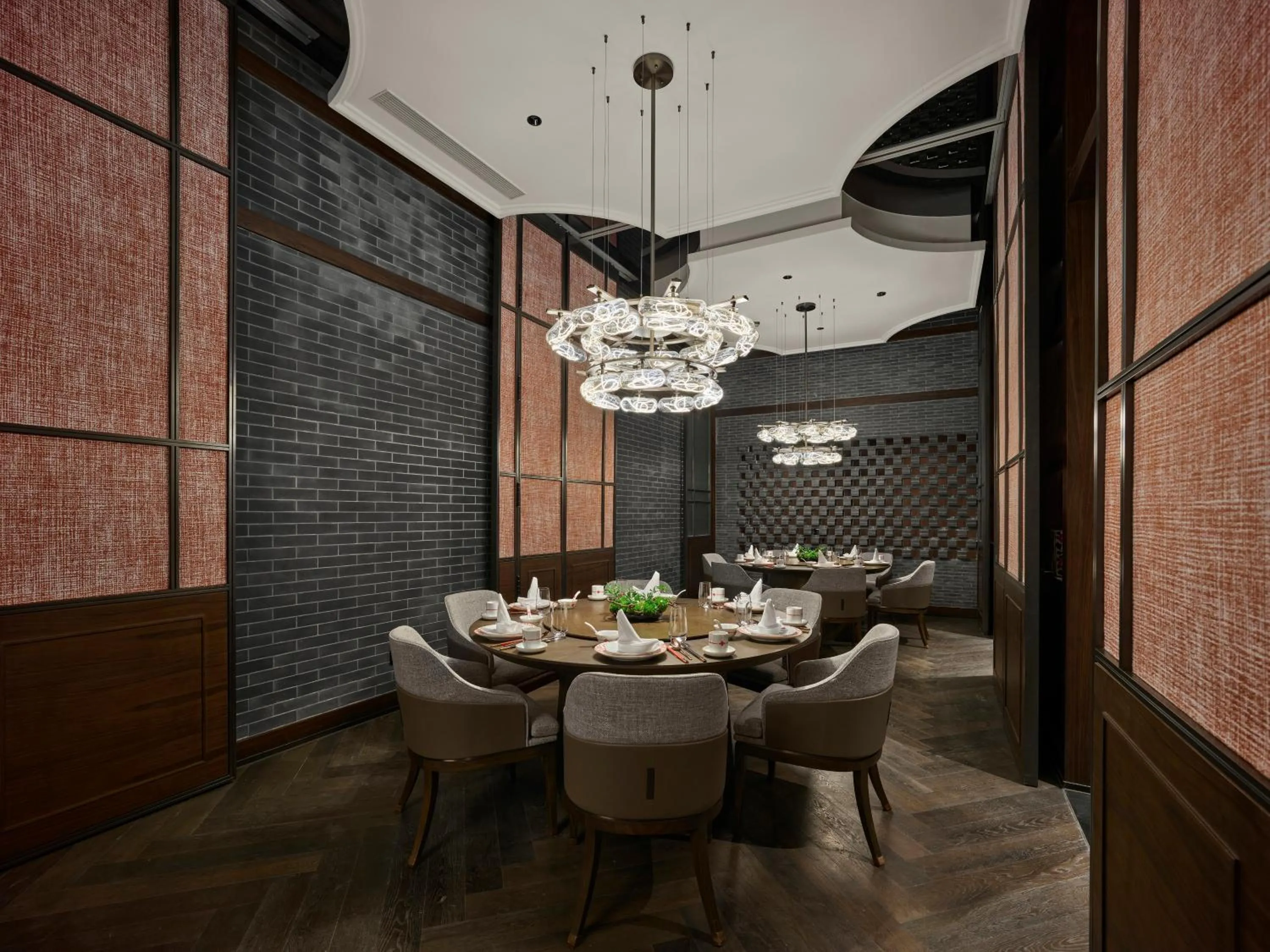 Restaurant/places to eat in Hilton Shanghai Hongqiao International Airport