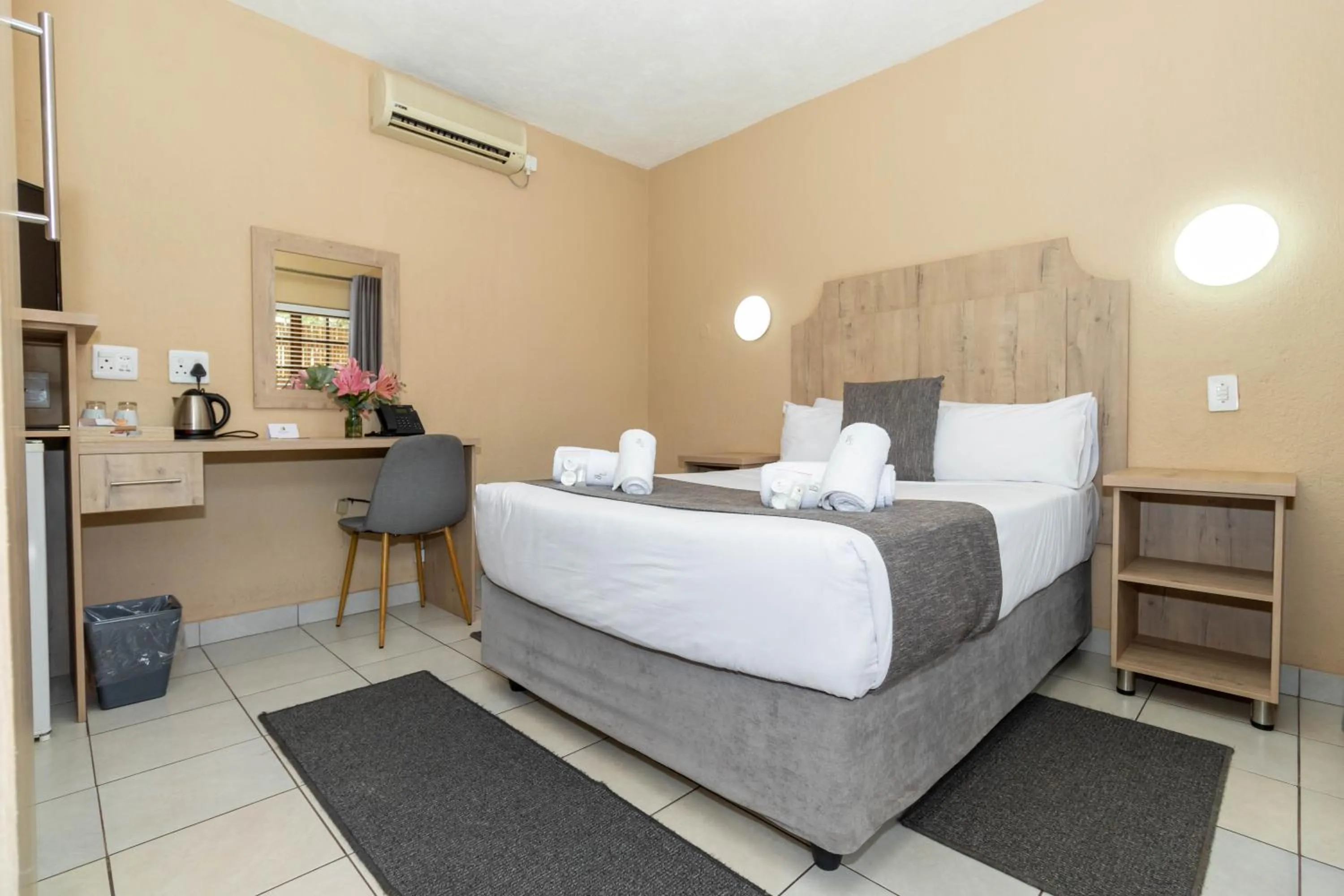 Bed in Bolivia Lodge