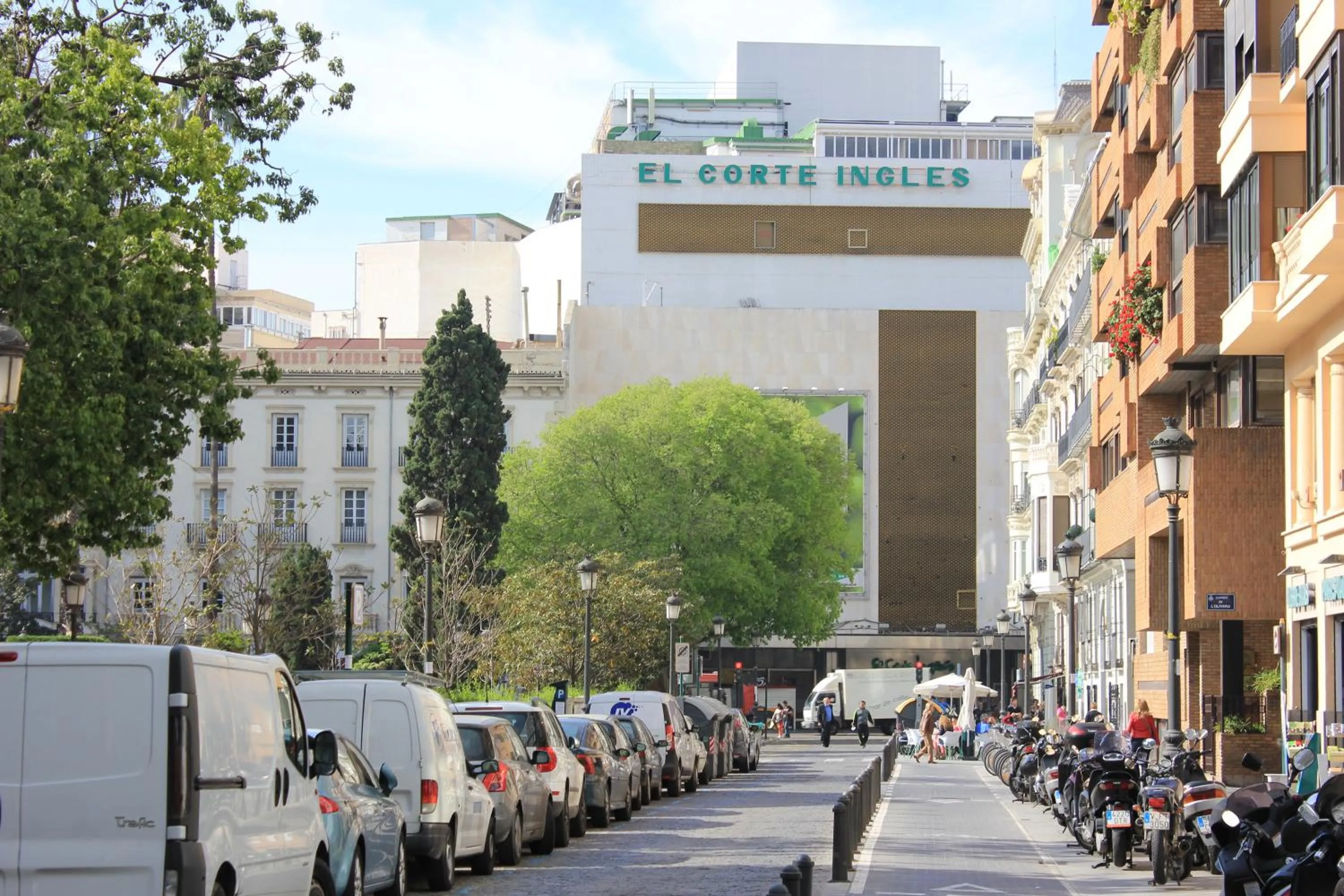 Supermarket/grocery shop in Hi Valencia Boutique