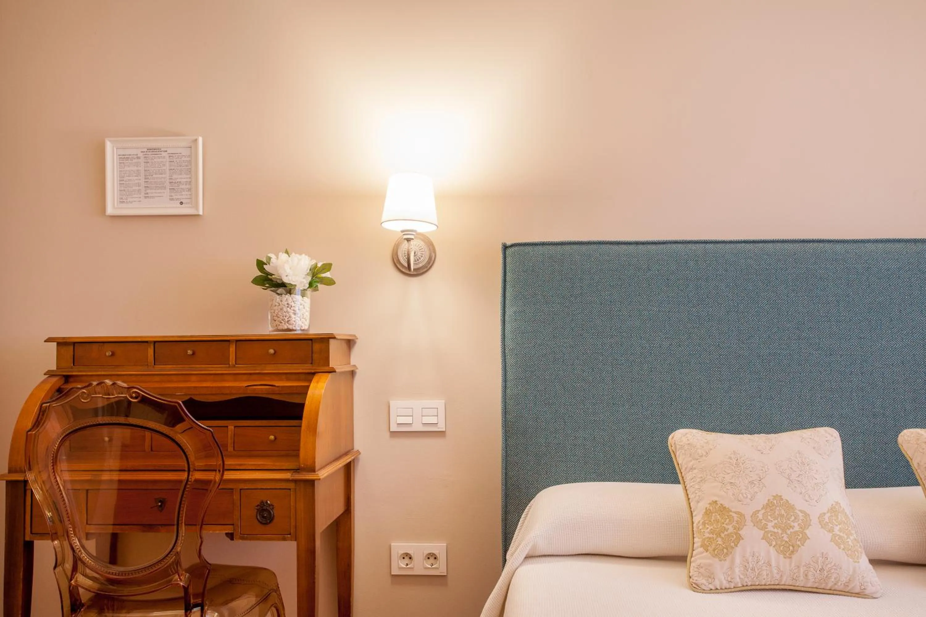 Bed in Hi Valencia Boutique