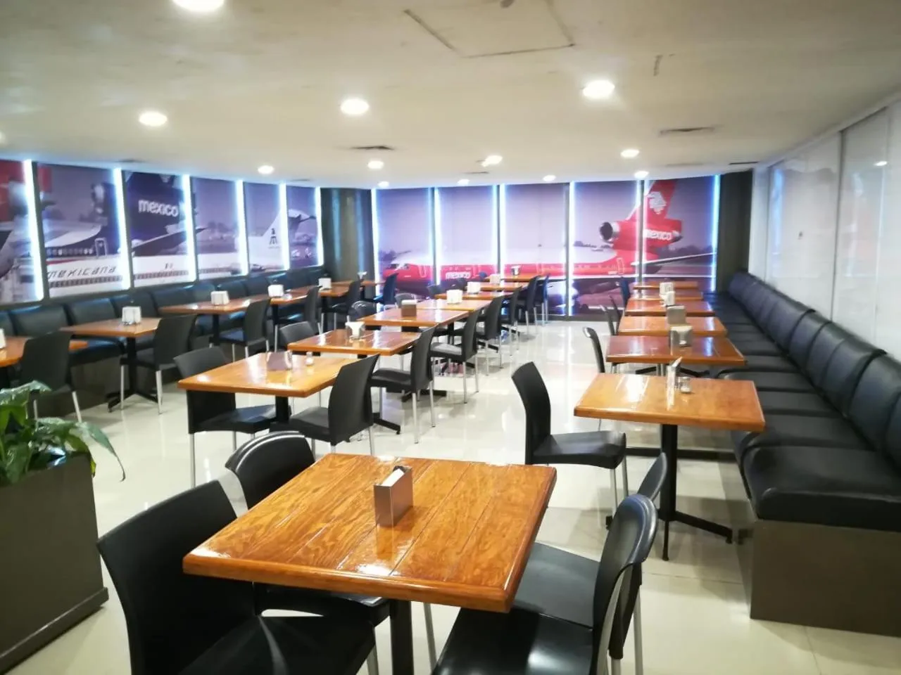 Restaurant/places to eat in Hotel Mexicali