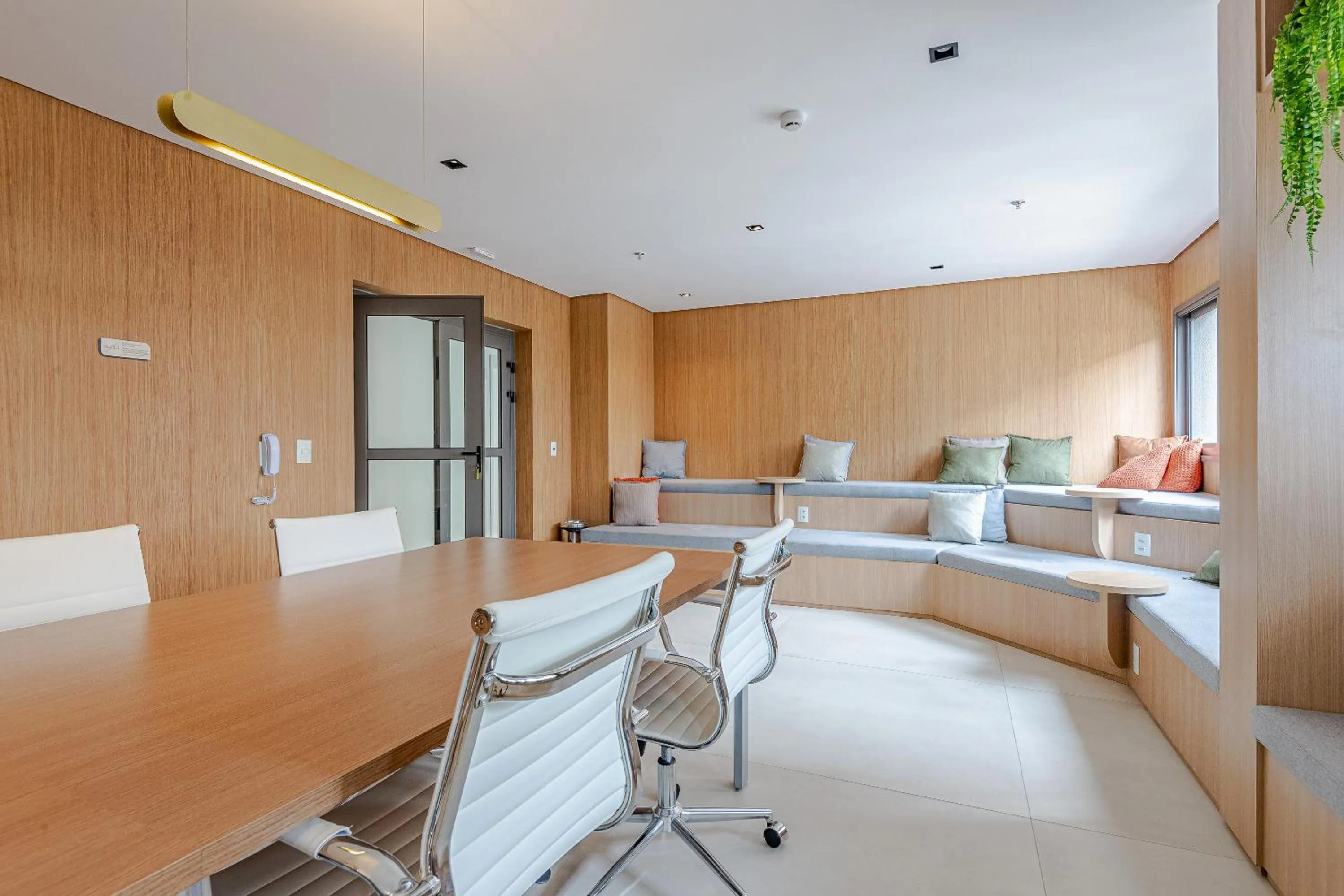 Meeting/conference room in Roomo Transamerica SP Alto do Ipiranga