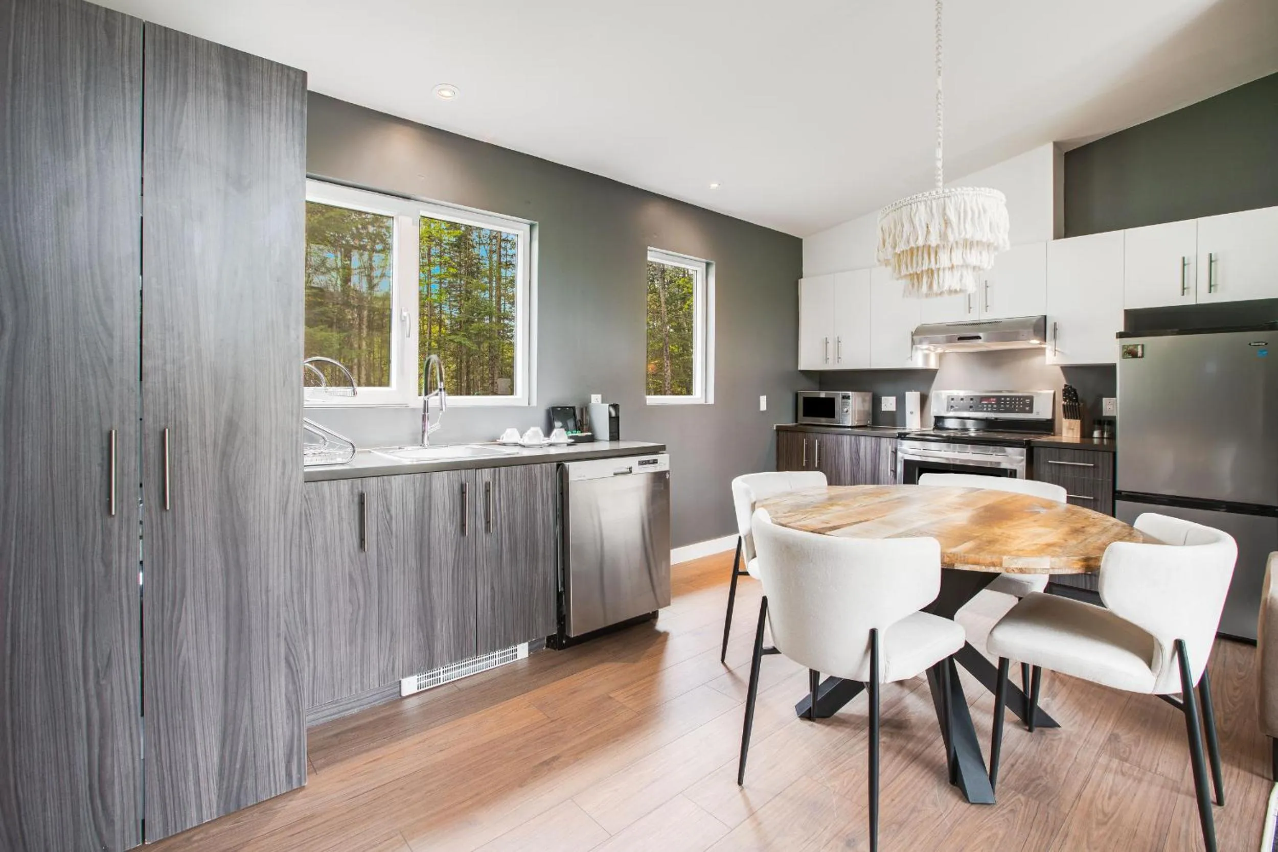 Dining area in Bel Air Tremblant Hotel & Residences