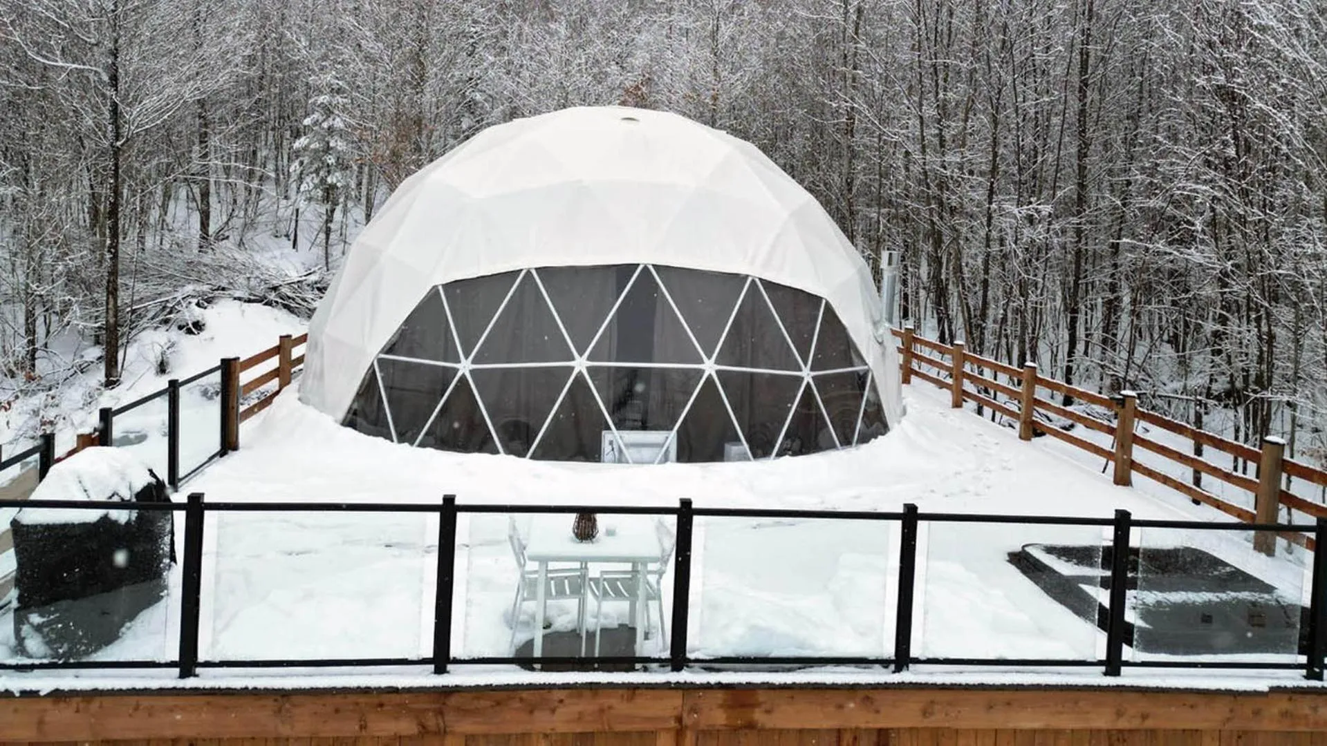 BBQ facilities in Bel Air Tremblant Hotel & Residences