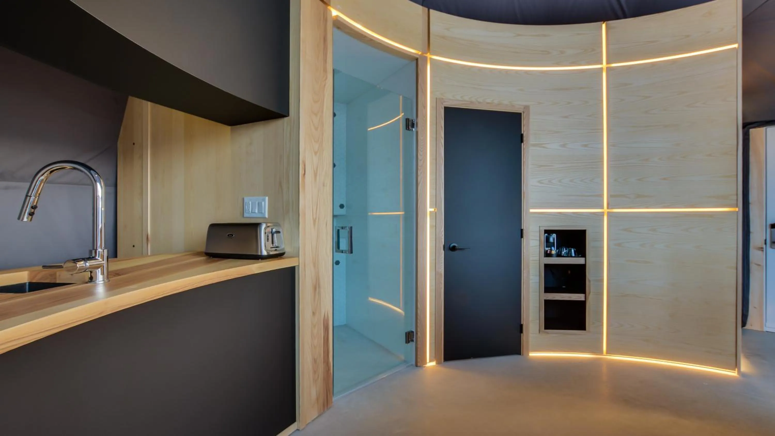 Shower in Bel Air Tremblant Hotel & Residences