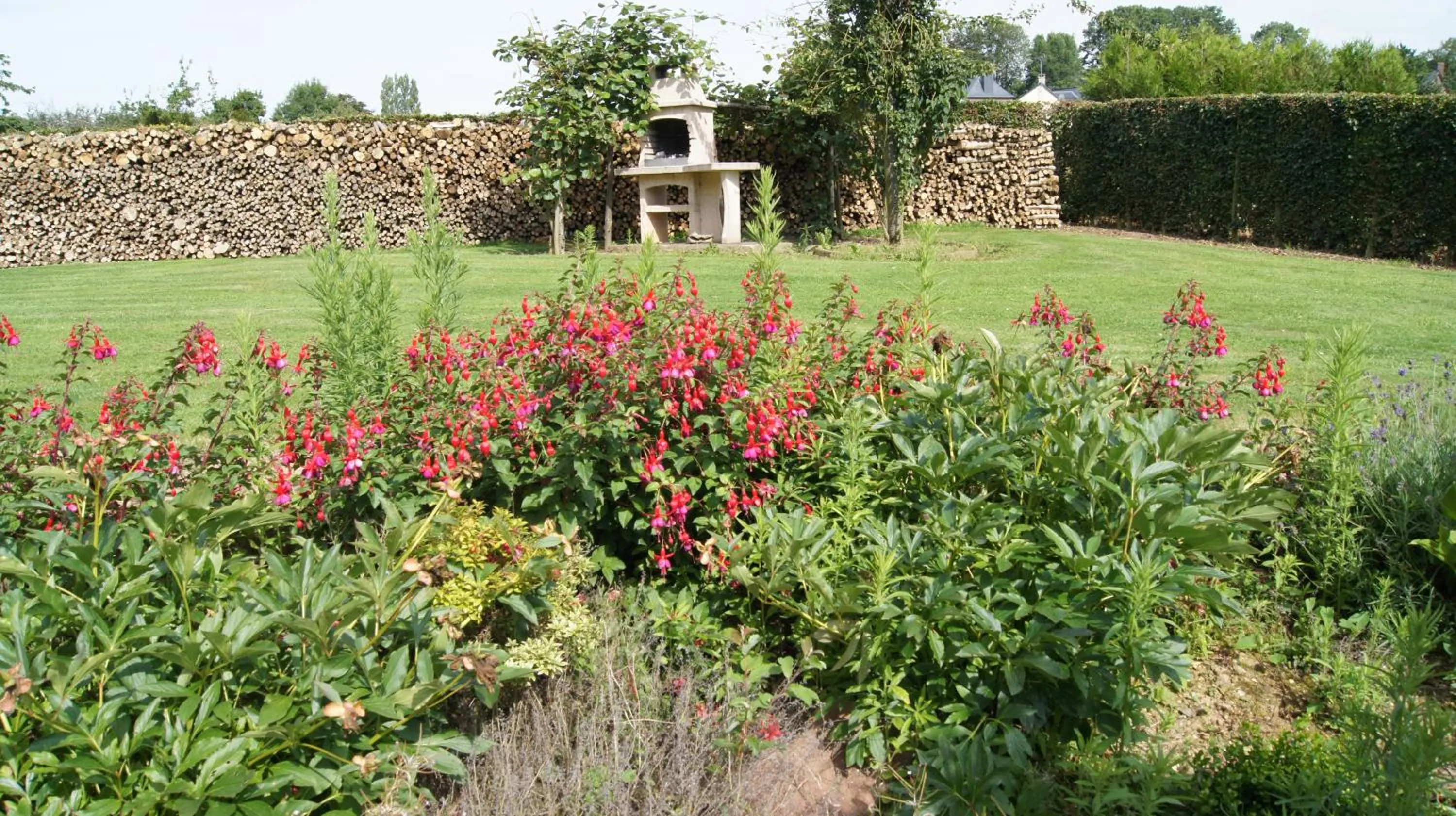 Property building in Chambres d'Hôtes de Boudeville