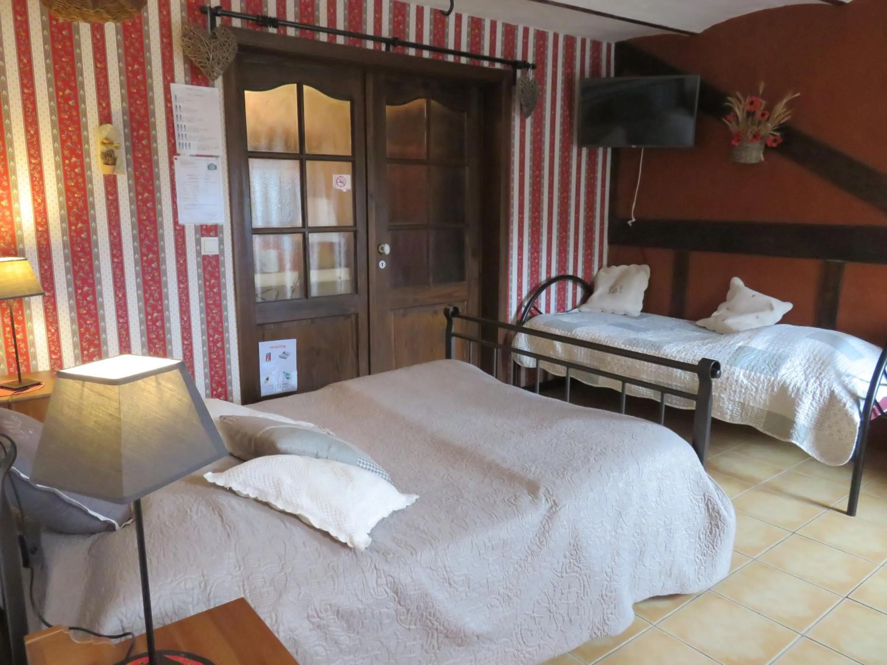 Bedroom, Bed in B&B Ferme du Petit Breuil