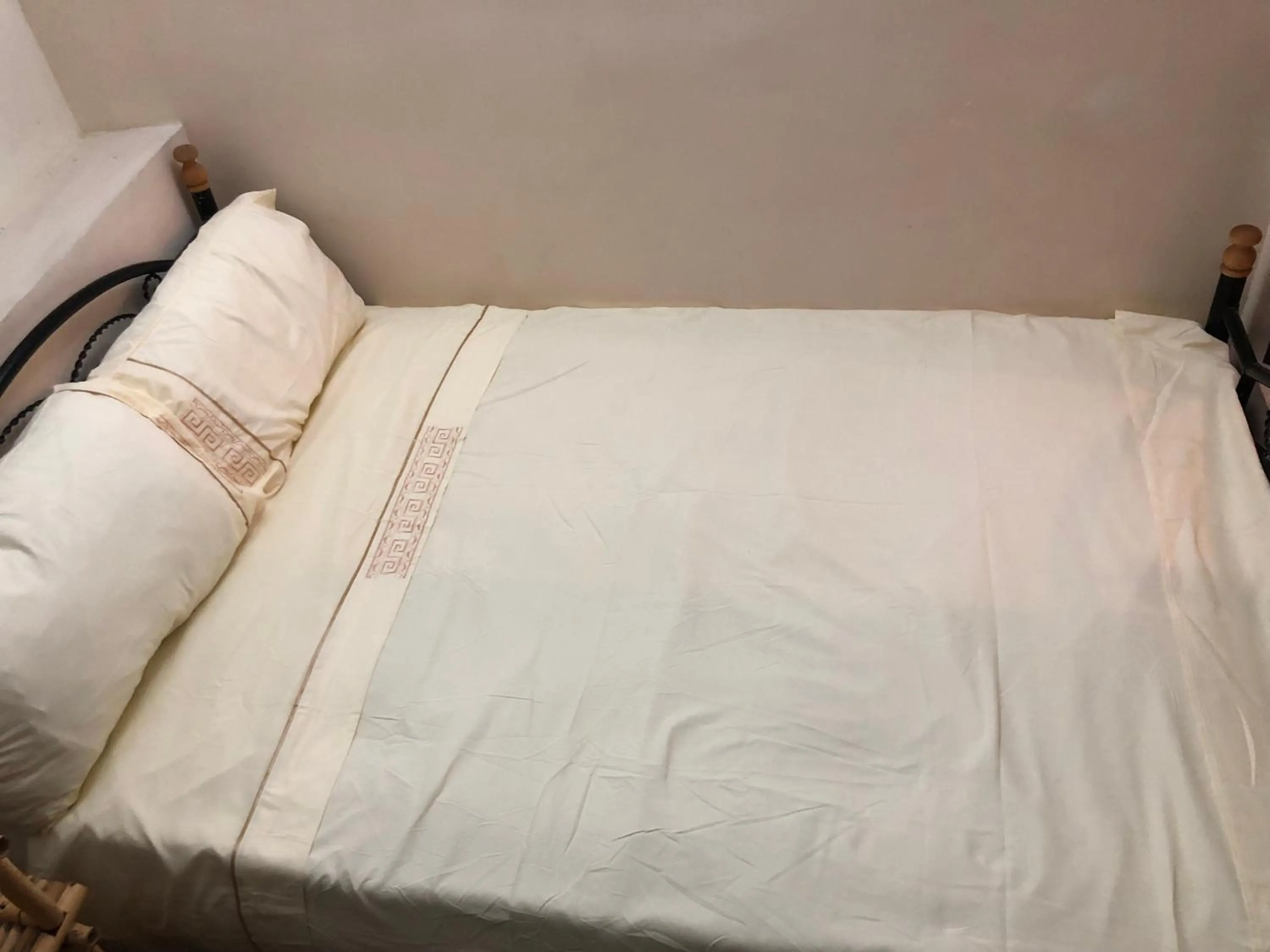 Bed in Dar Lalla Wafae