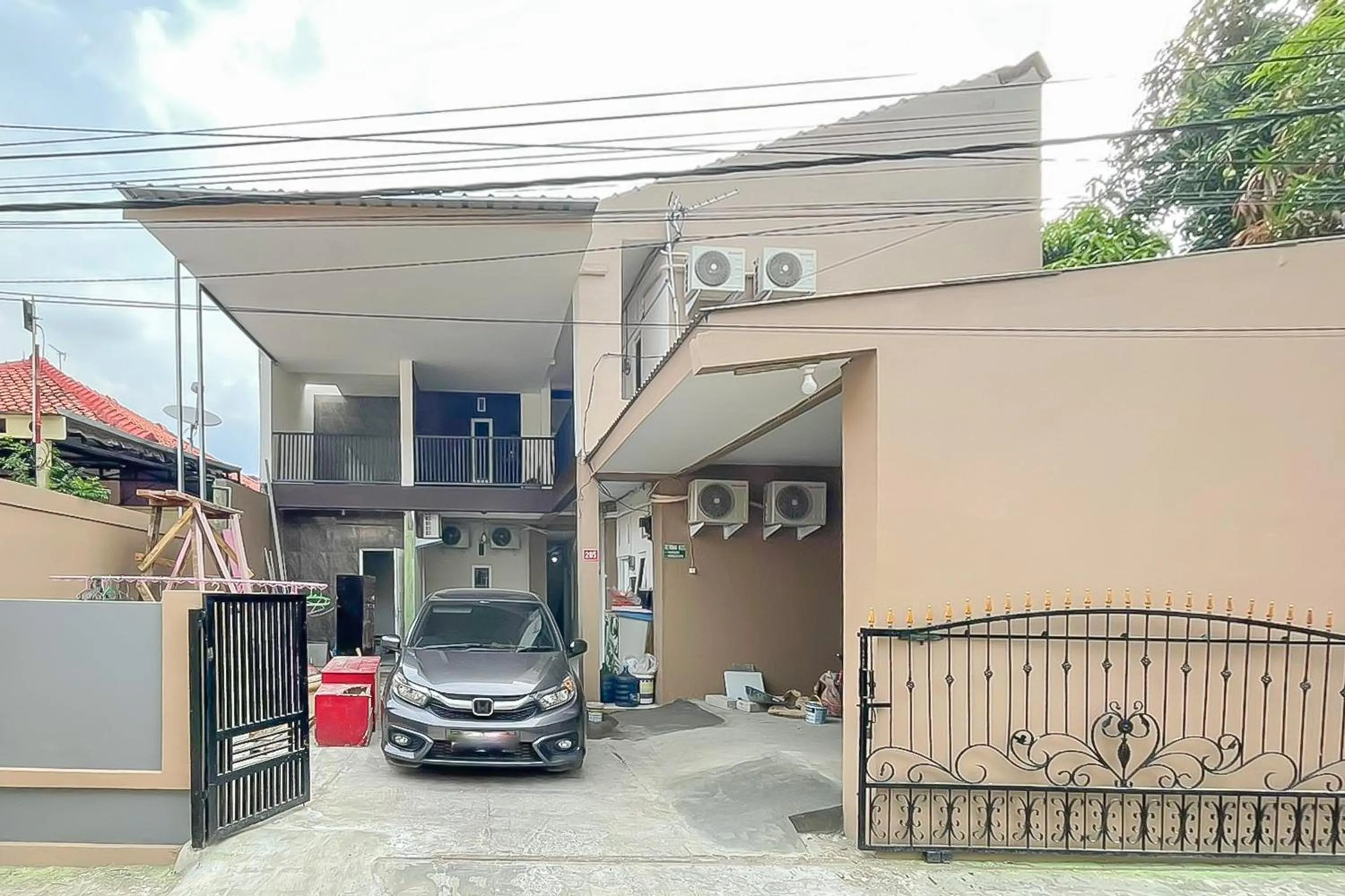 Facade/entrance in Urbanview Grey CSB Mall Cirebon