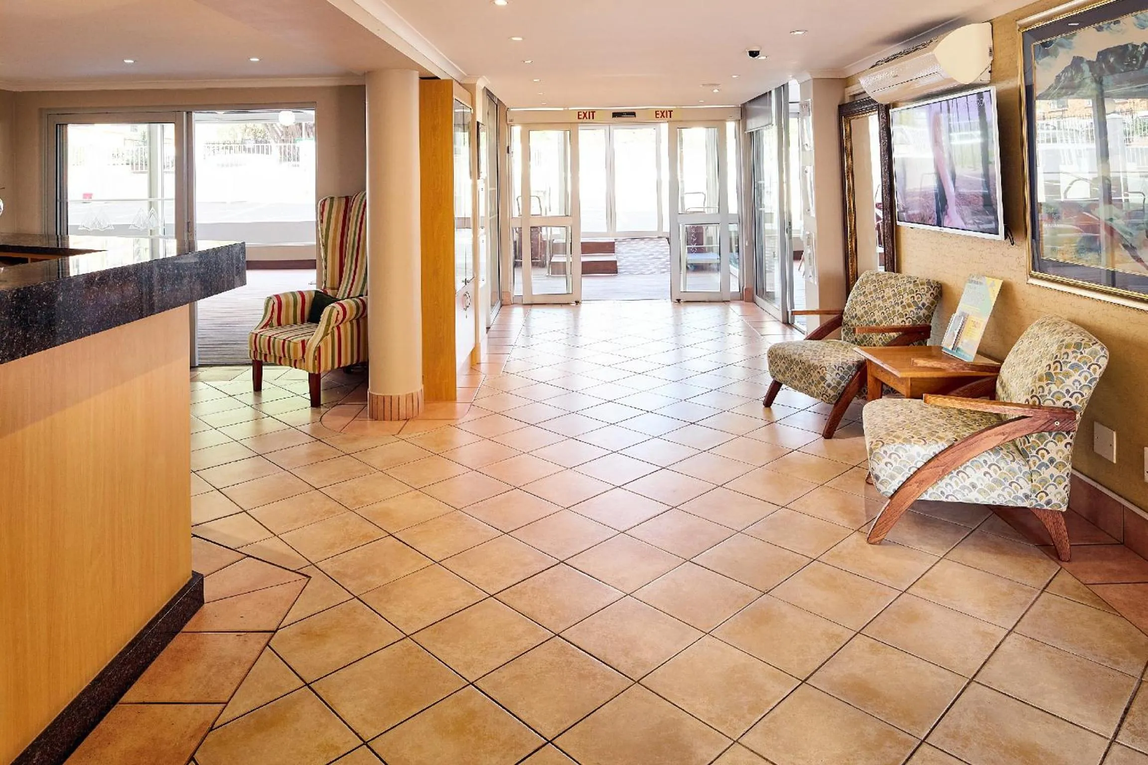 Lobby or reception in First Group Mount Sierra