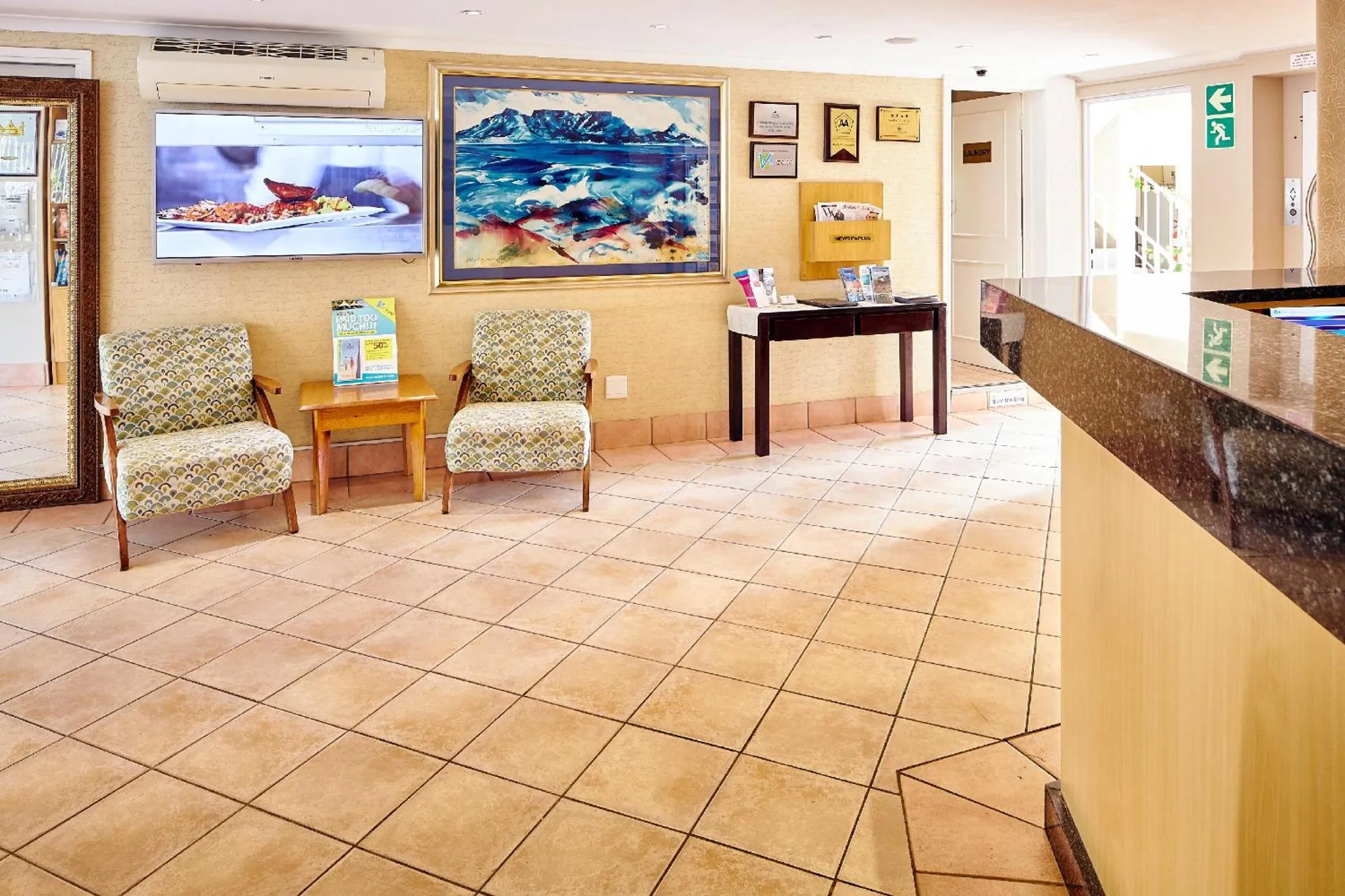 Lobby or reception in First Group Mount Sierra