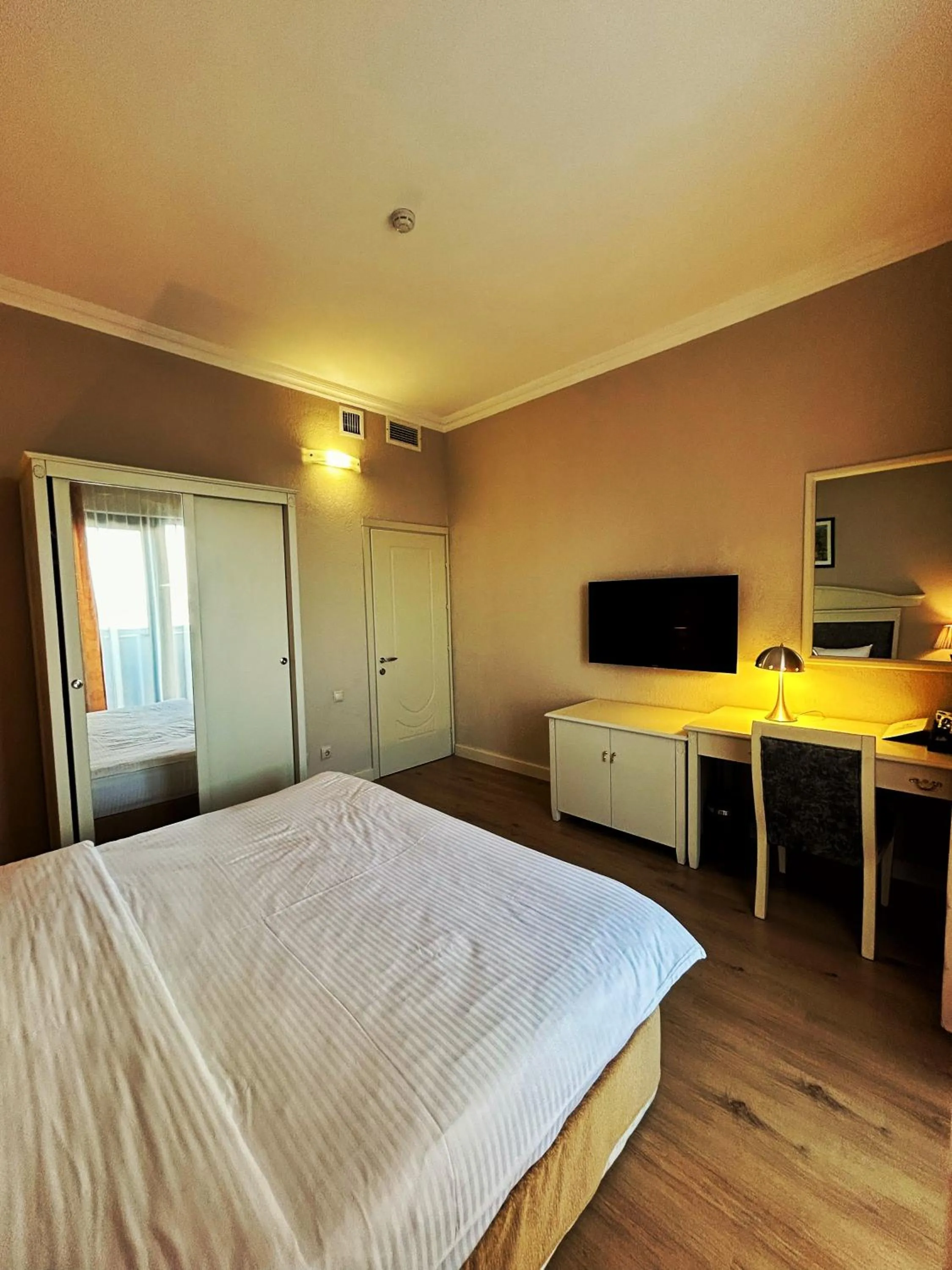 Bed in Park Dedeman Baku