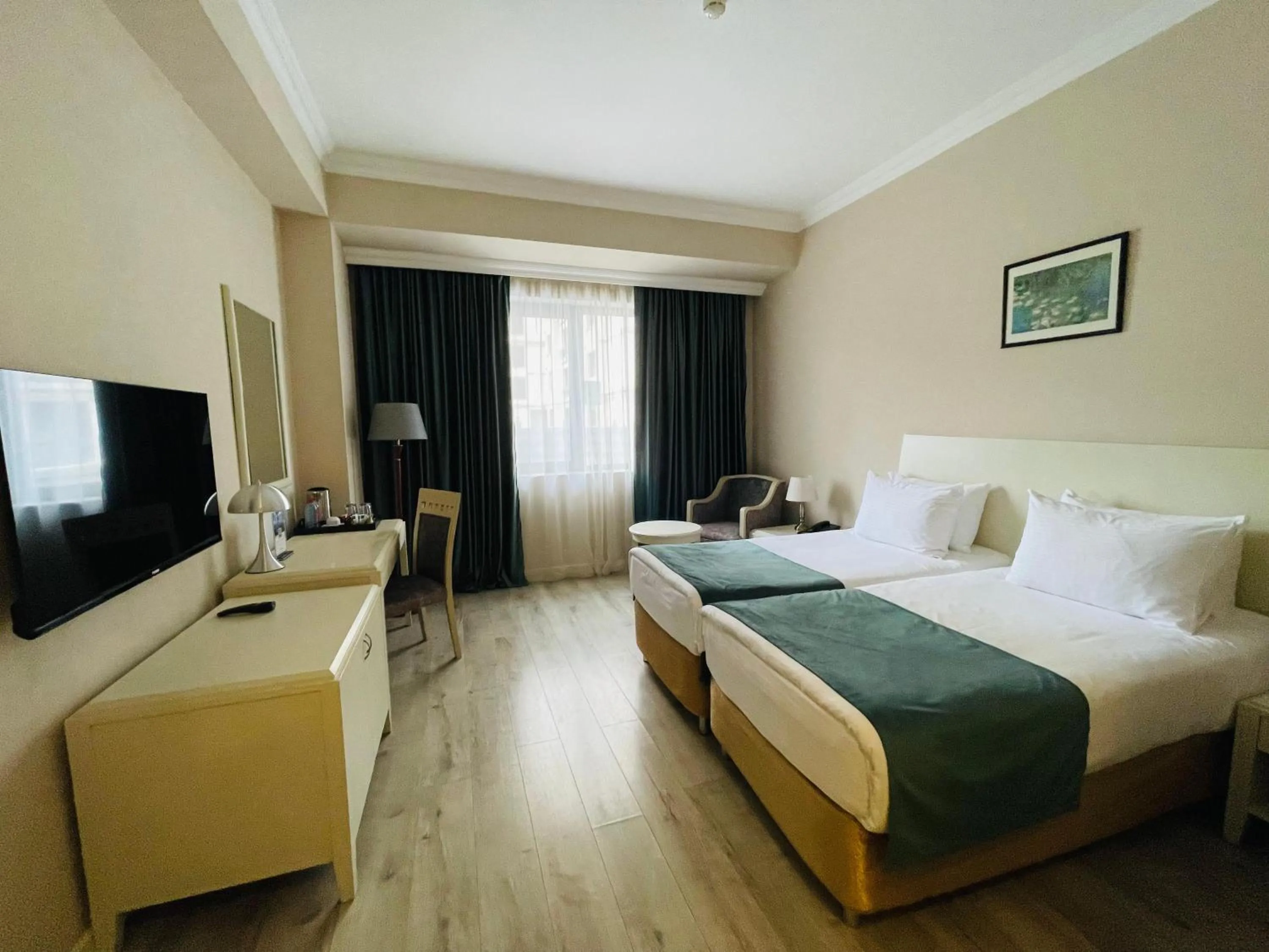 Photo of the whole room, Bed in Park Dedeman Baku