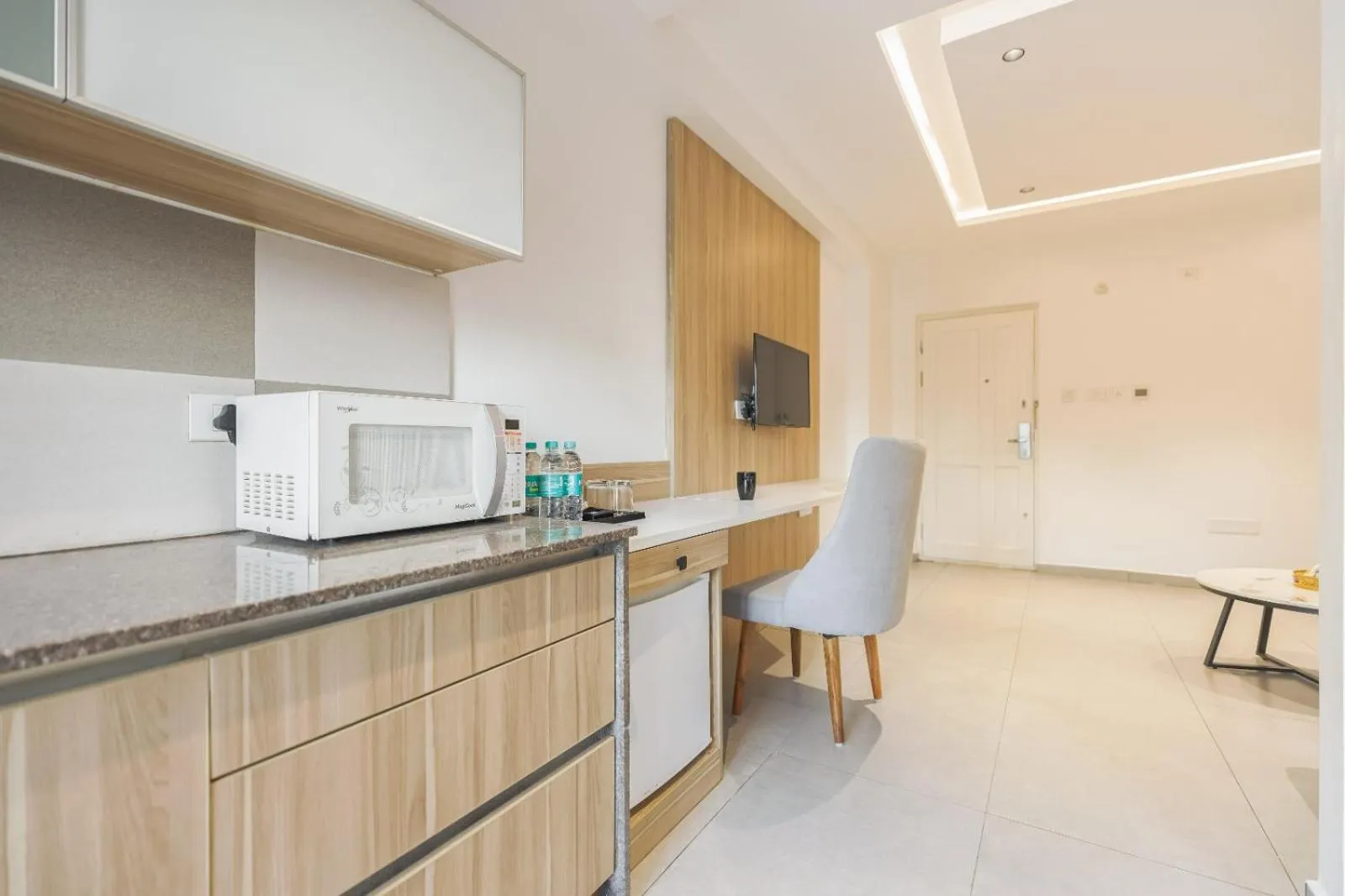 Dining area in Akoya Business Hotel Whitefield