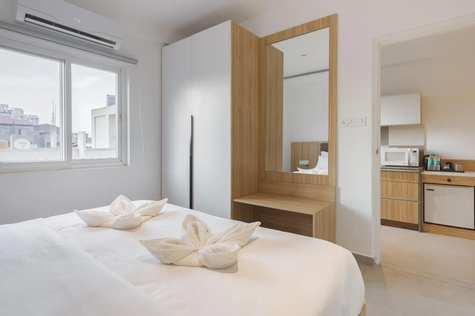 Bedroom, Bed in Akoya Business Hotel Whitefield