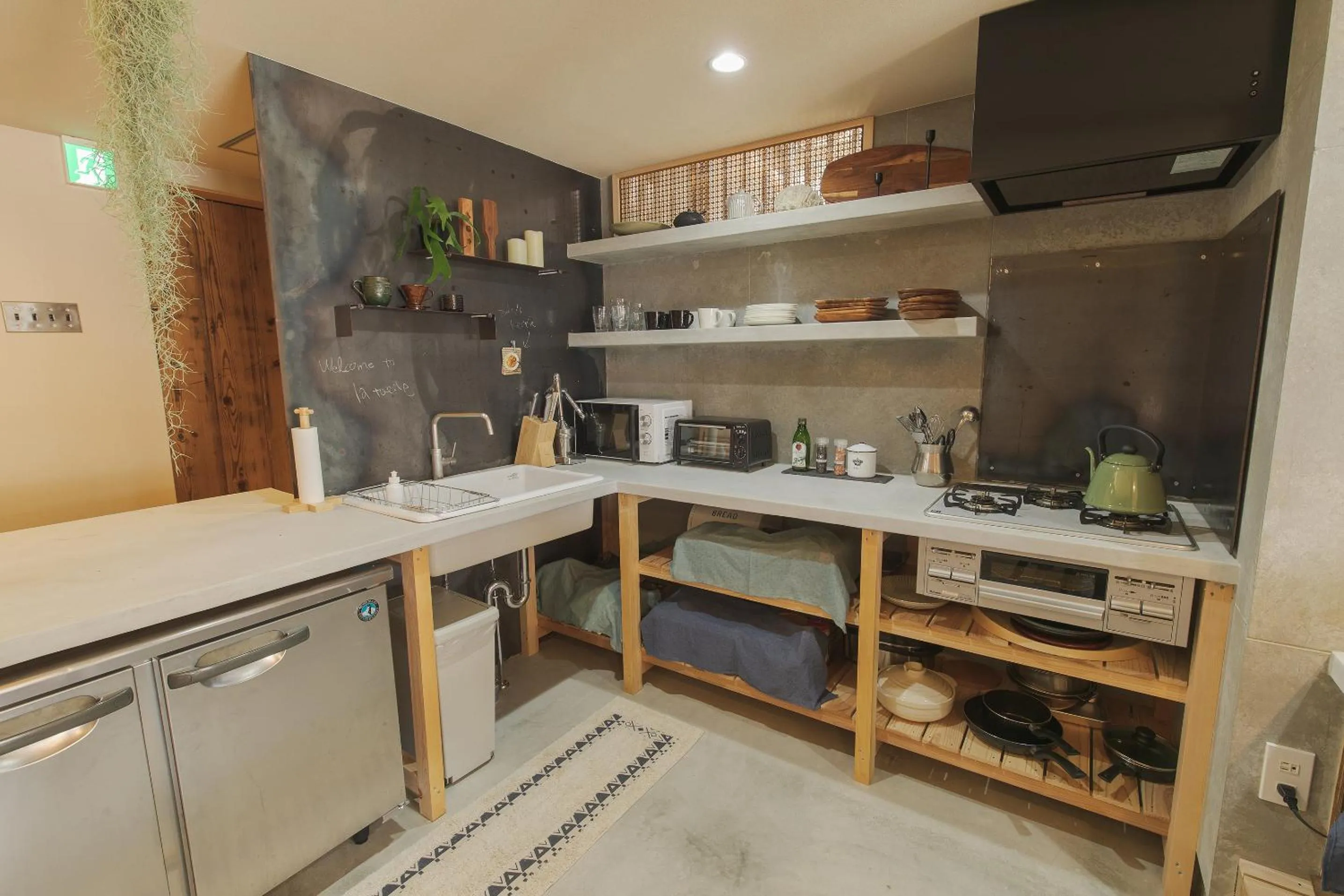 Kitchen or kitchenette in La toile