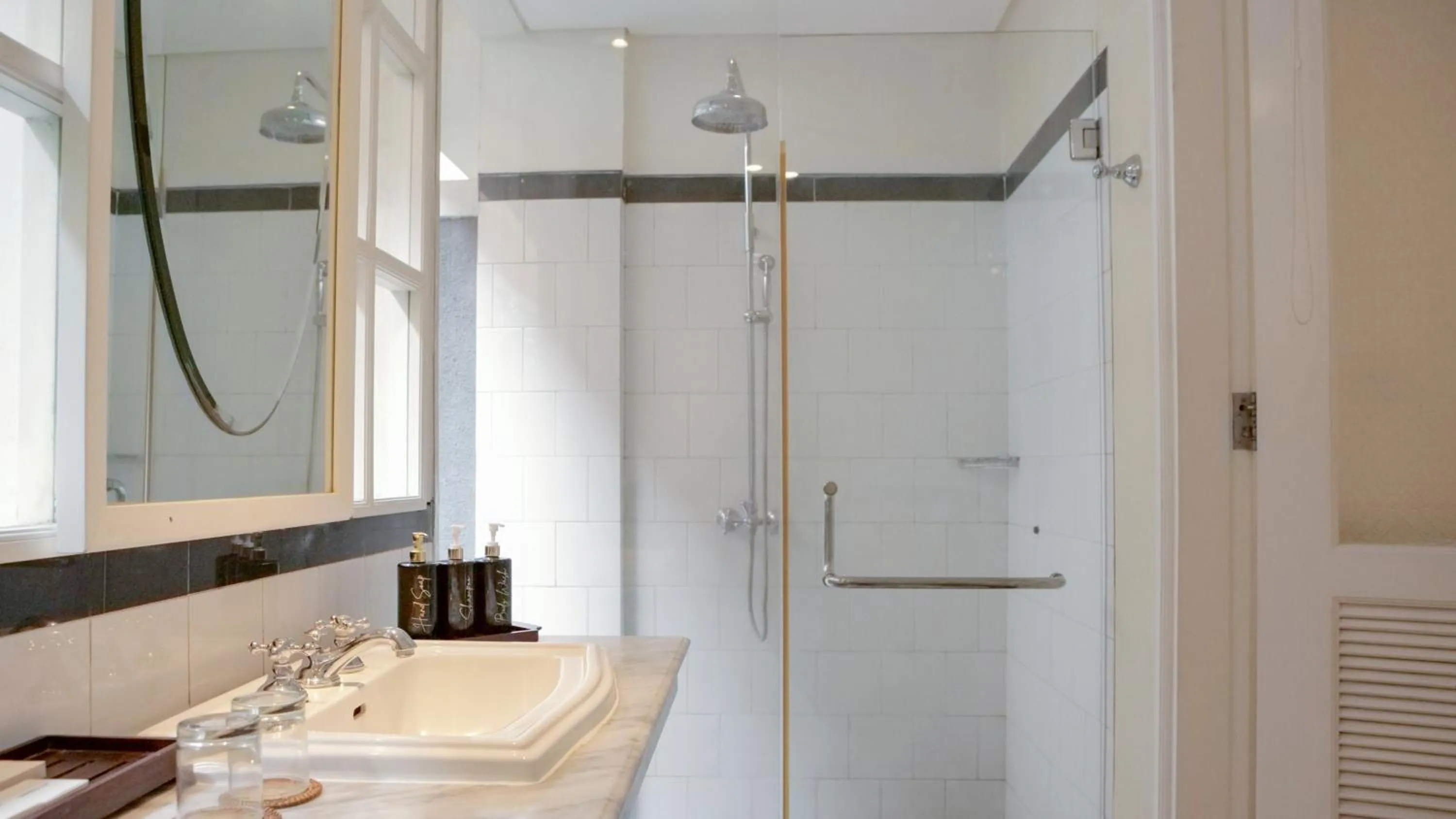 Bathroom in SOLTERRA SEMINYAK Boutique Hotel & Spa Powered by Archipelago