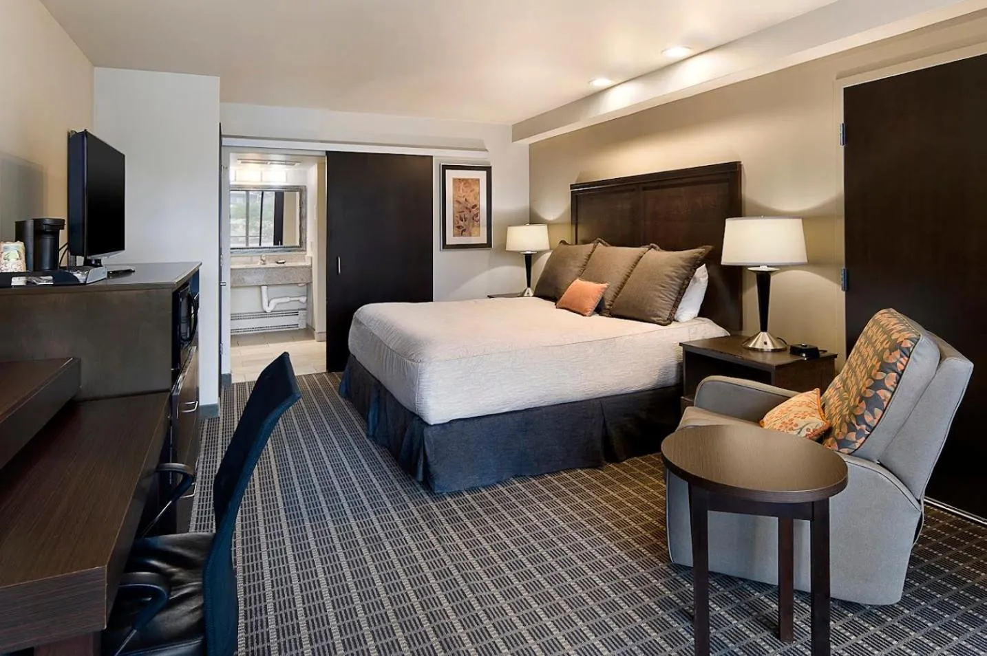 Bedroom, Bed in Aspen Select