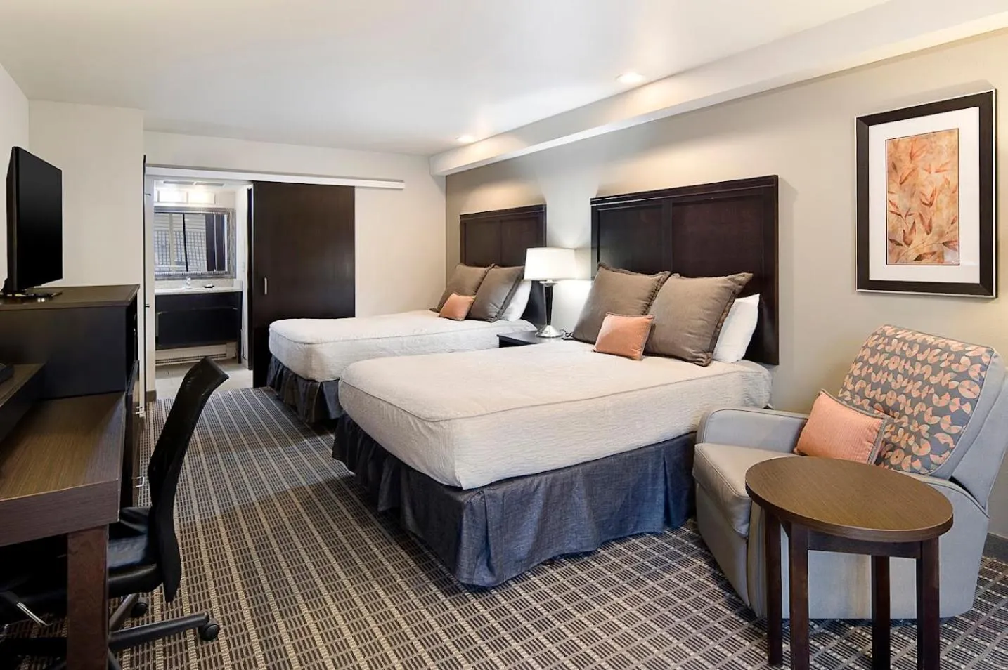 Bedroom, Bed in Aspen Select