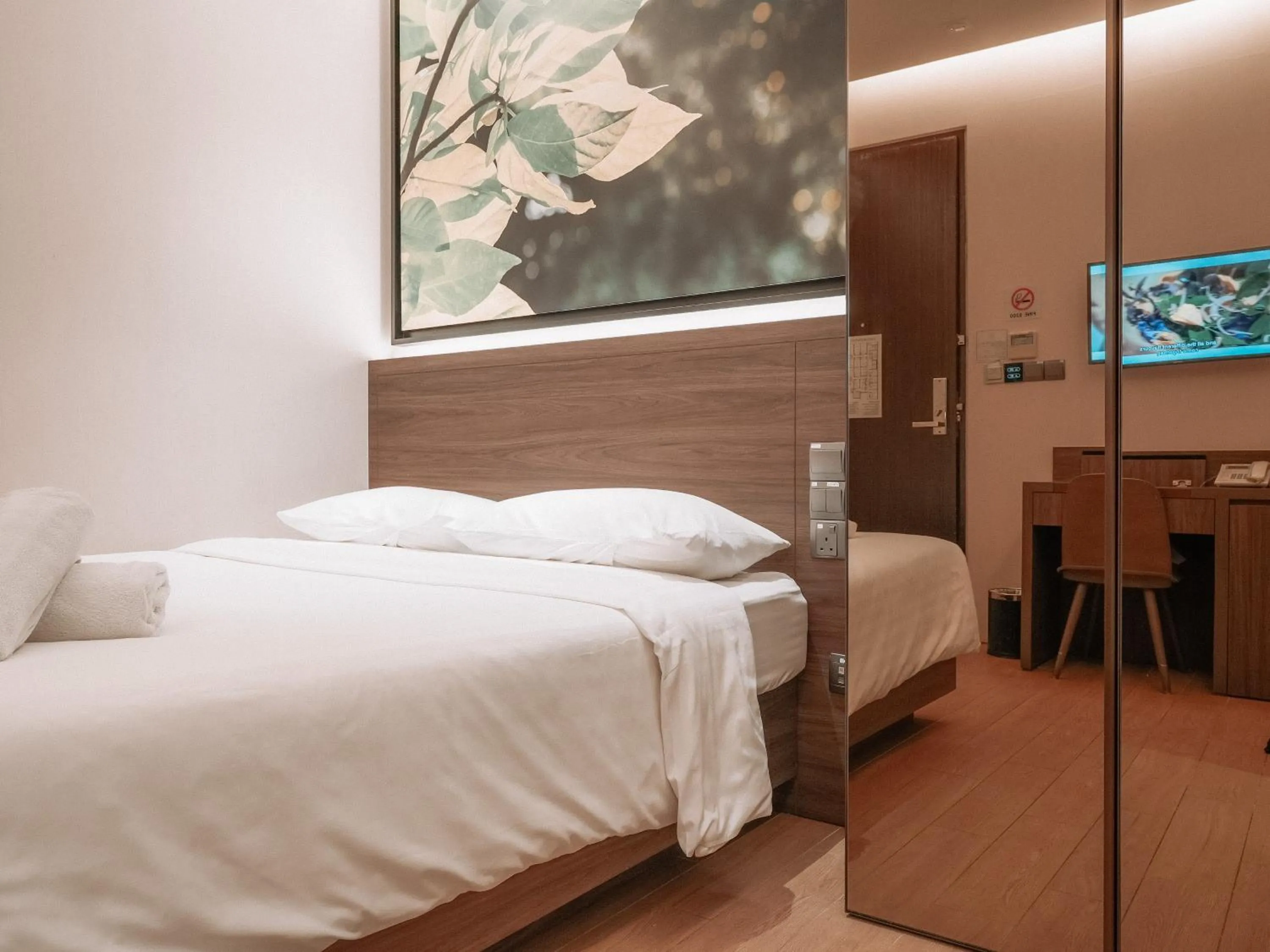 Bed in A Hotel Bugis, 11Hrs, Stay From 8PM To 9AM