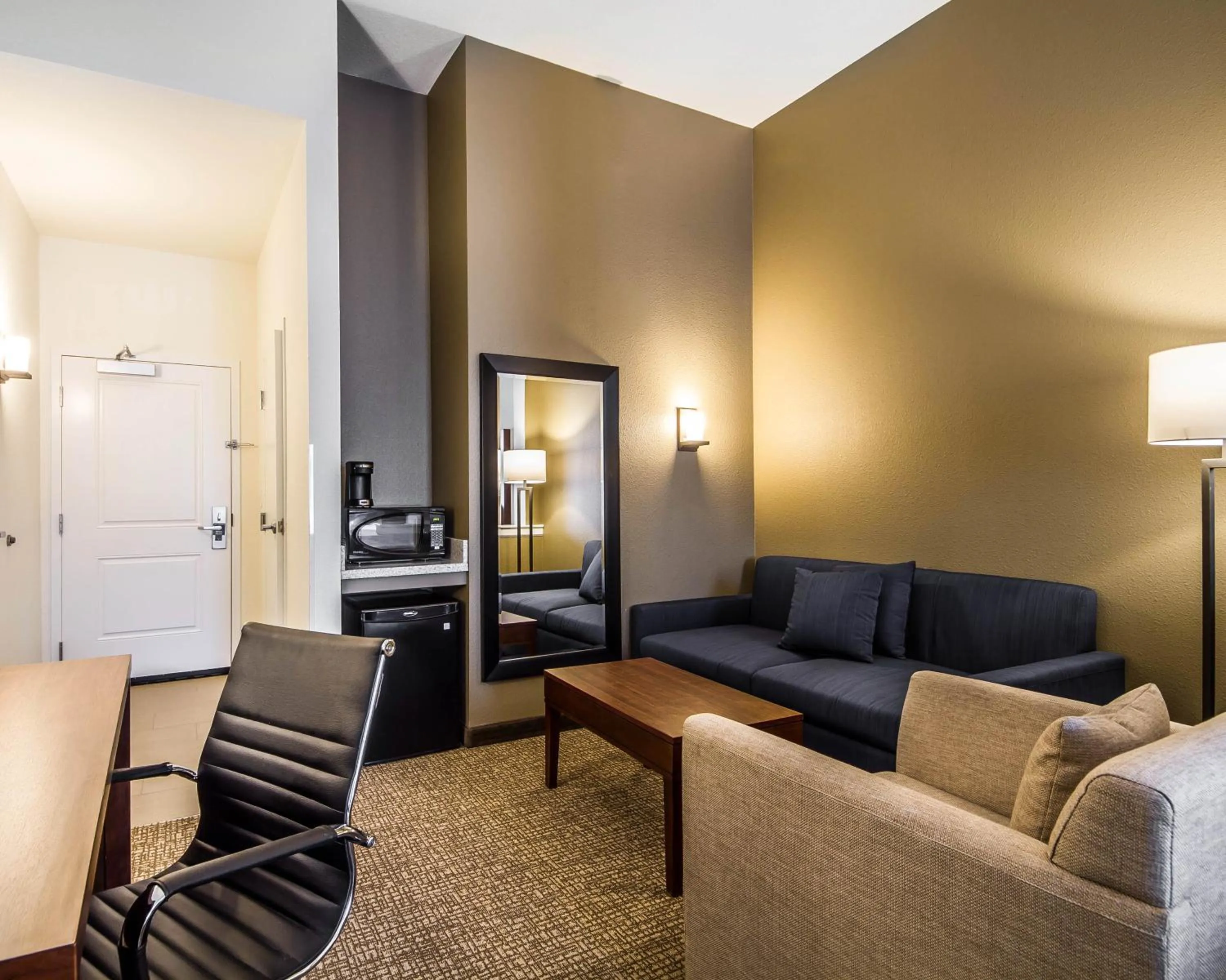 Decorative detail in Comfort Suites Woodland - Sacramento Airport