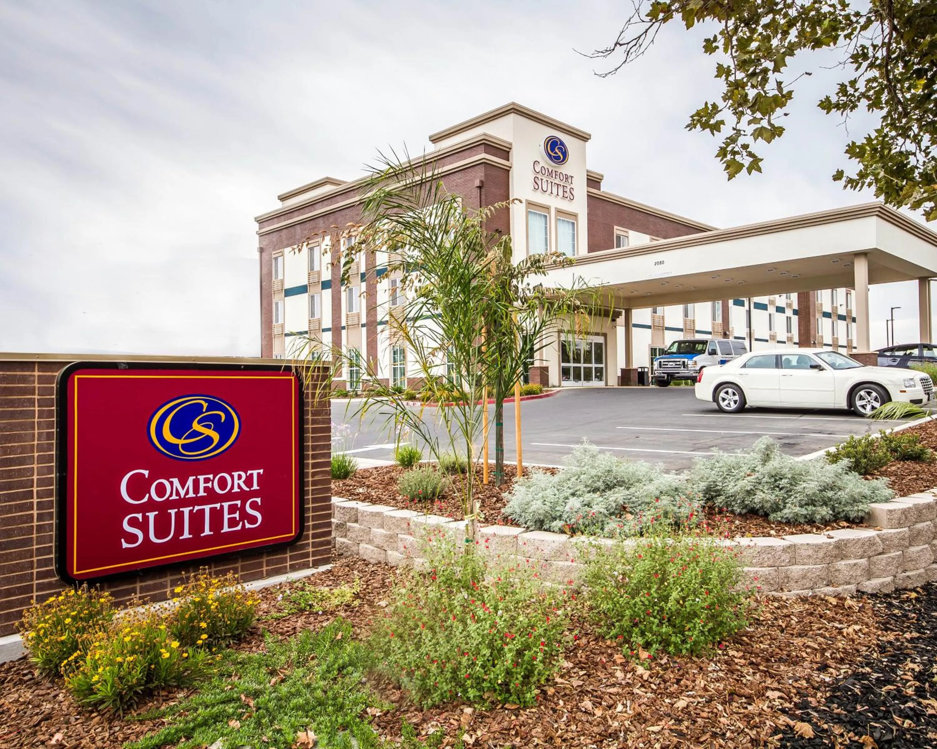 Facade/entrance in Comfort Suites Woodland - Sacramento Airport