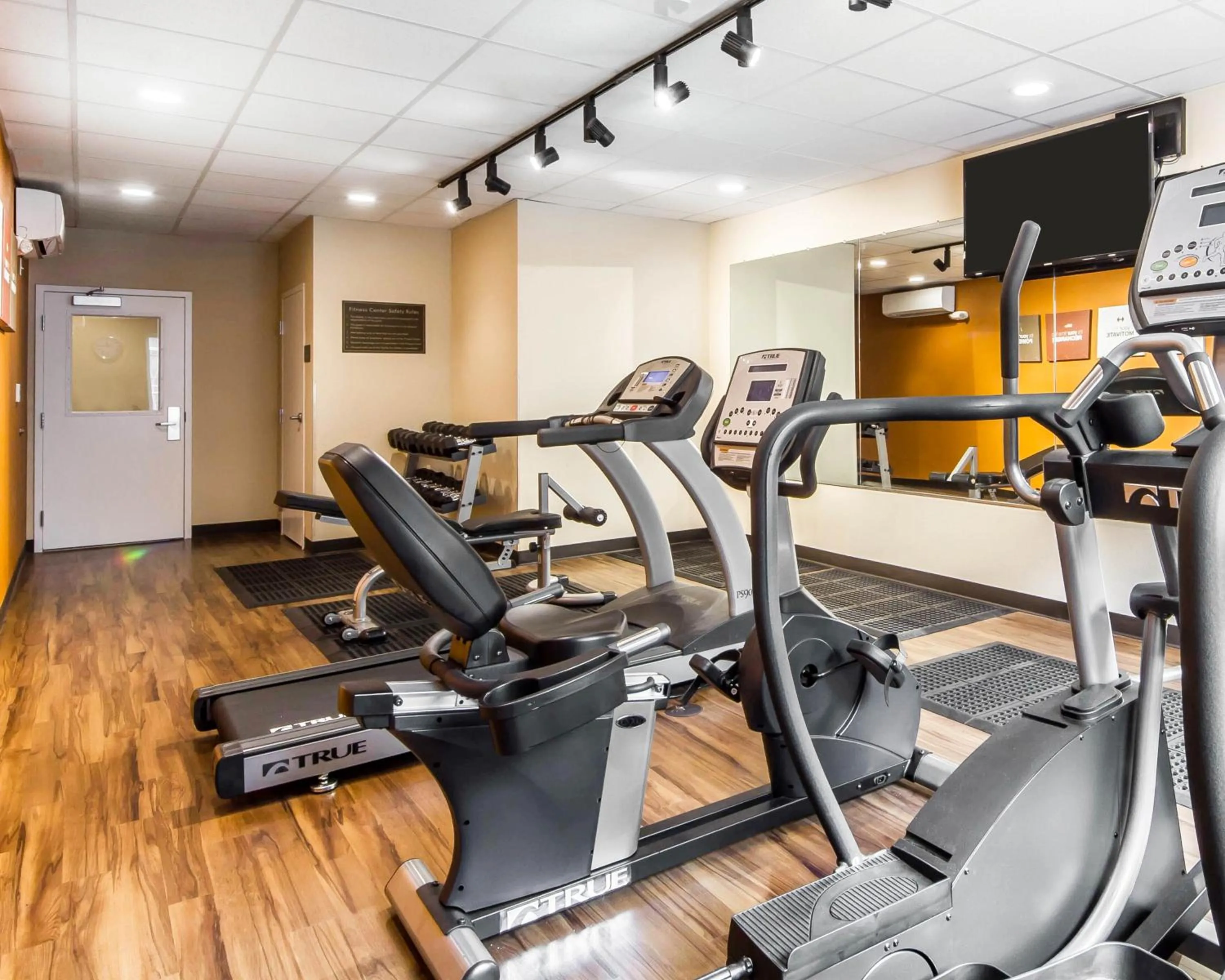 Fitness centre/facilities in Comfort Suites Woodland - Sacramento Airport