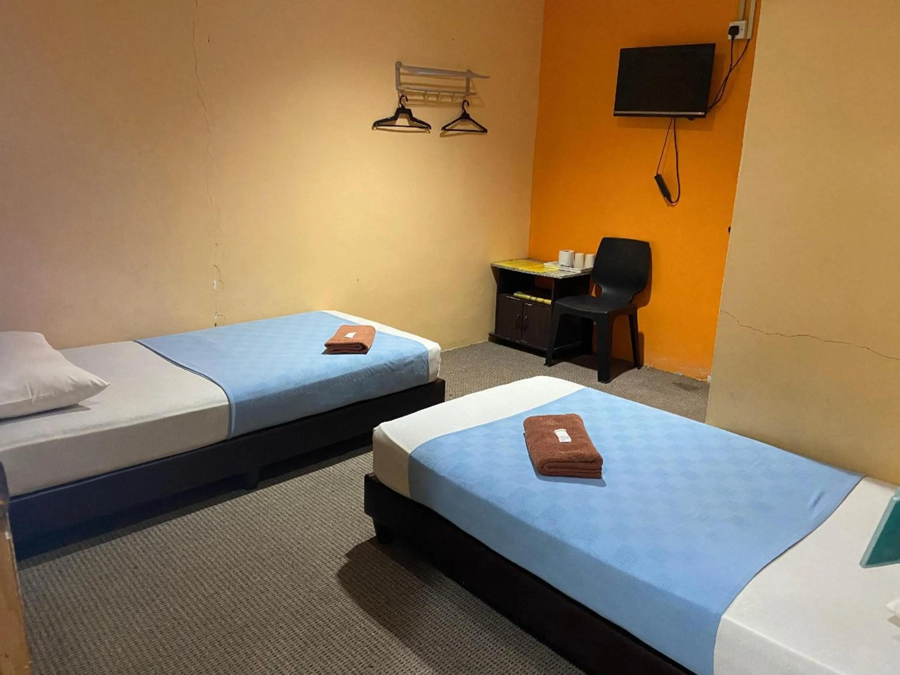 Photo of the whole room, Bed in Hotel O De Anjung