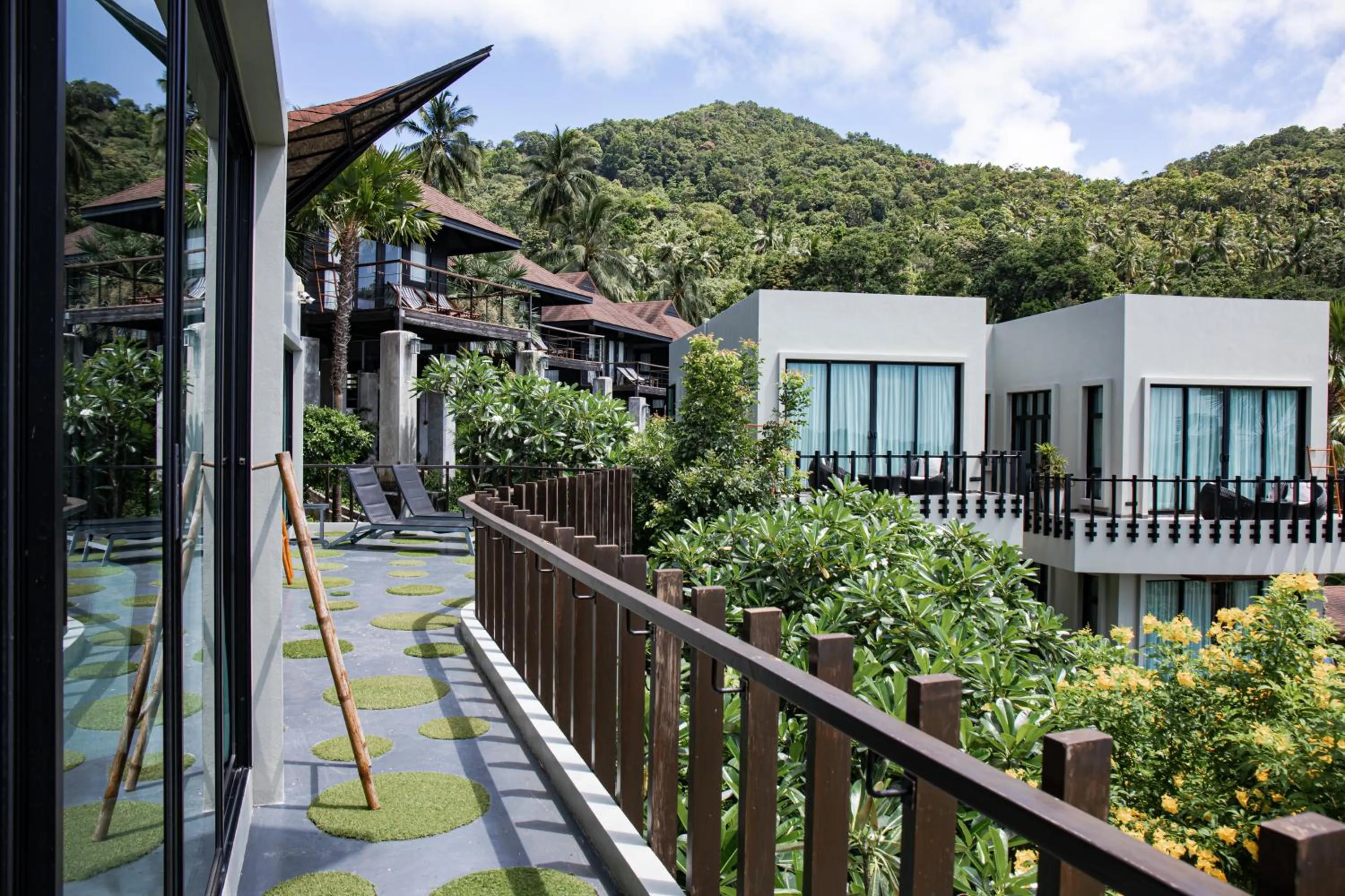 Property building in The Tarna Resort, Koh Tao