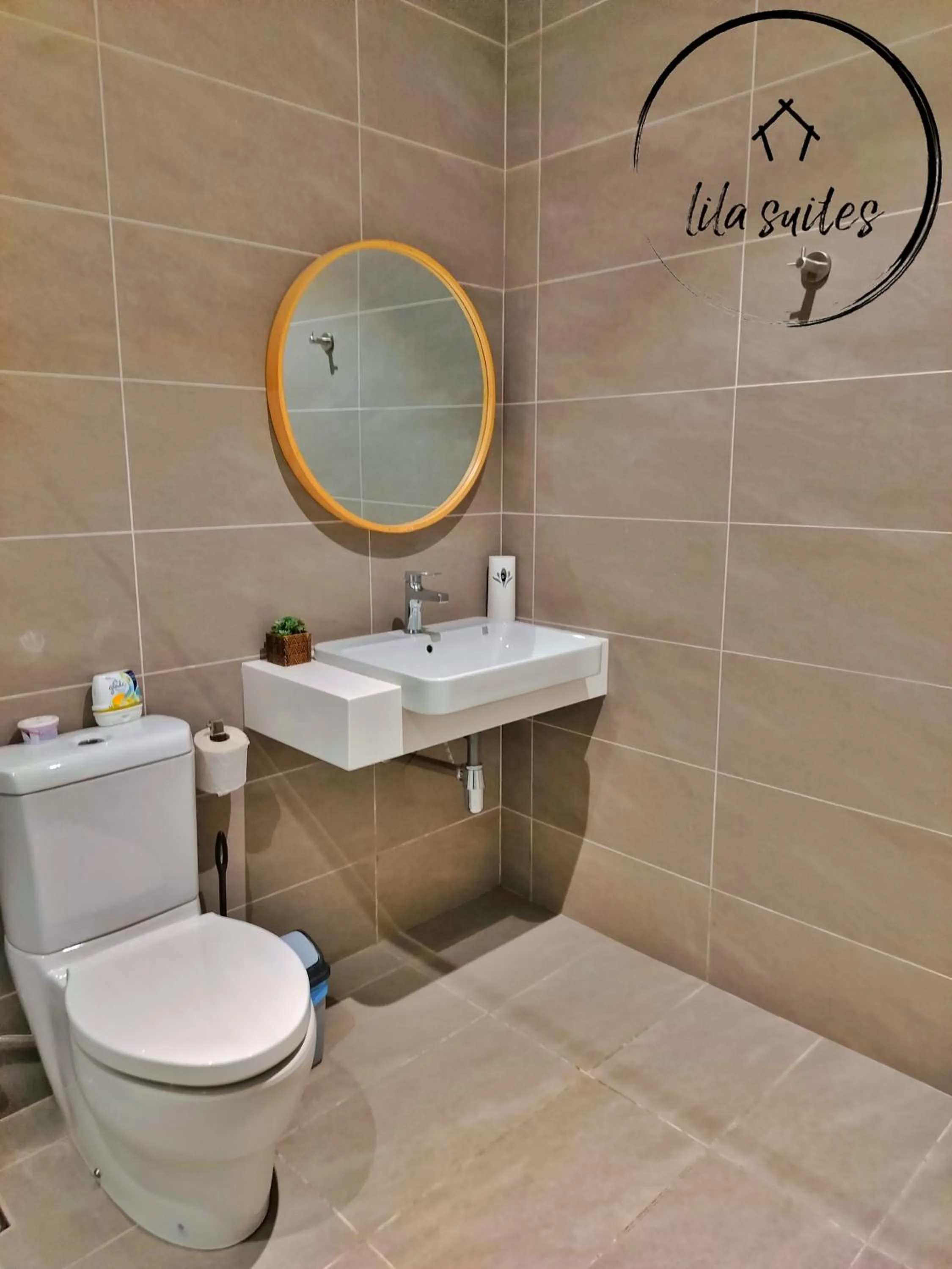 Toilet in Lila Suites Quill Residence KLCC