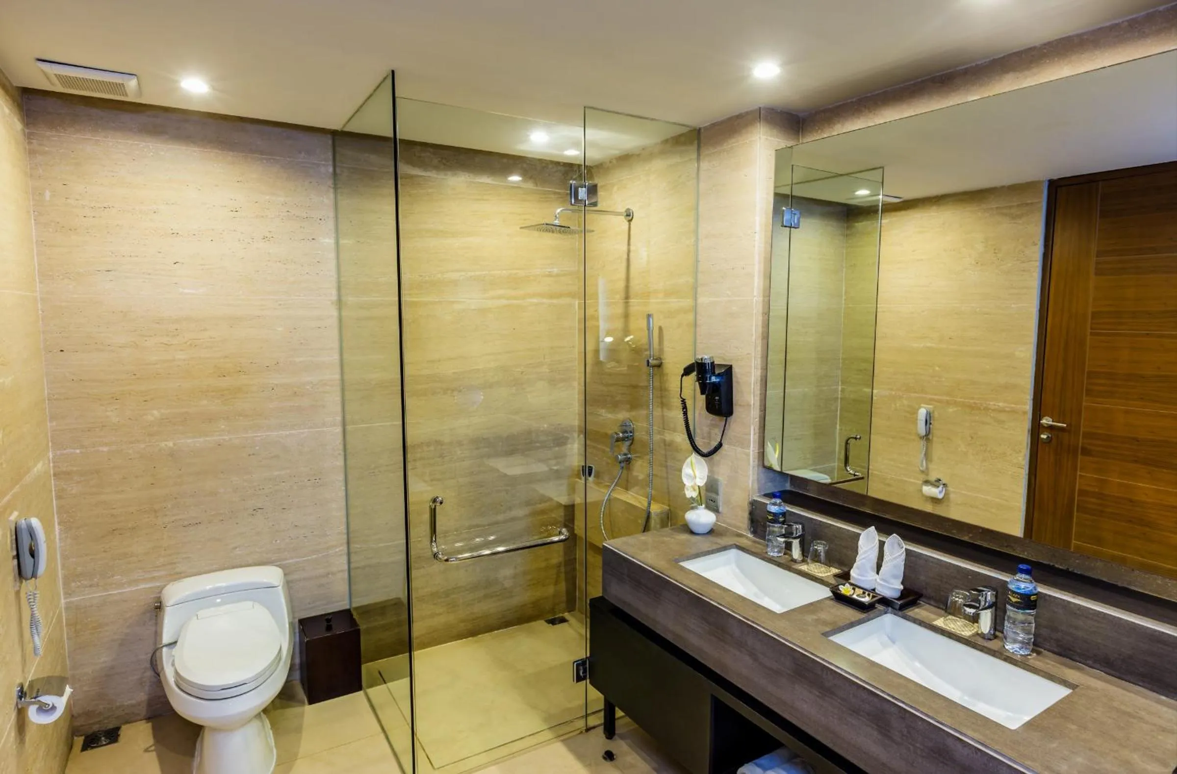 Shower in Klapa Resort