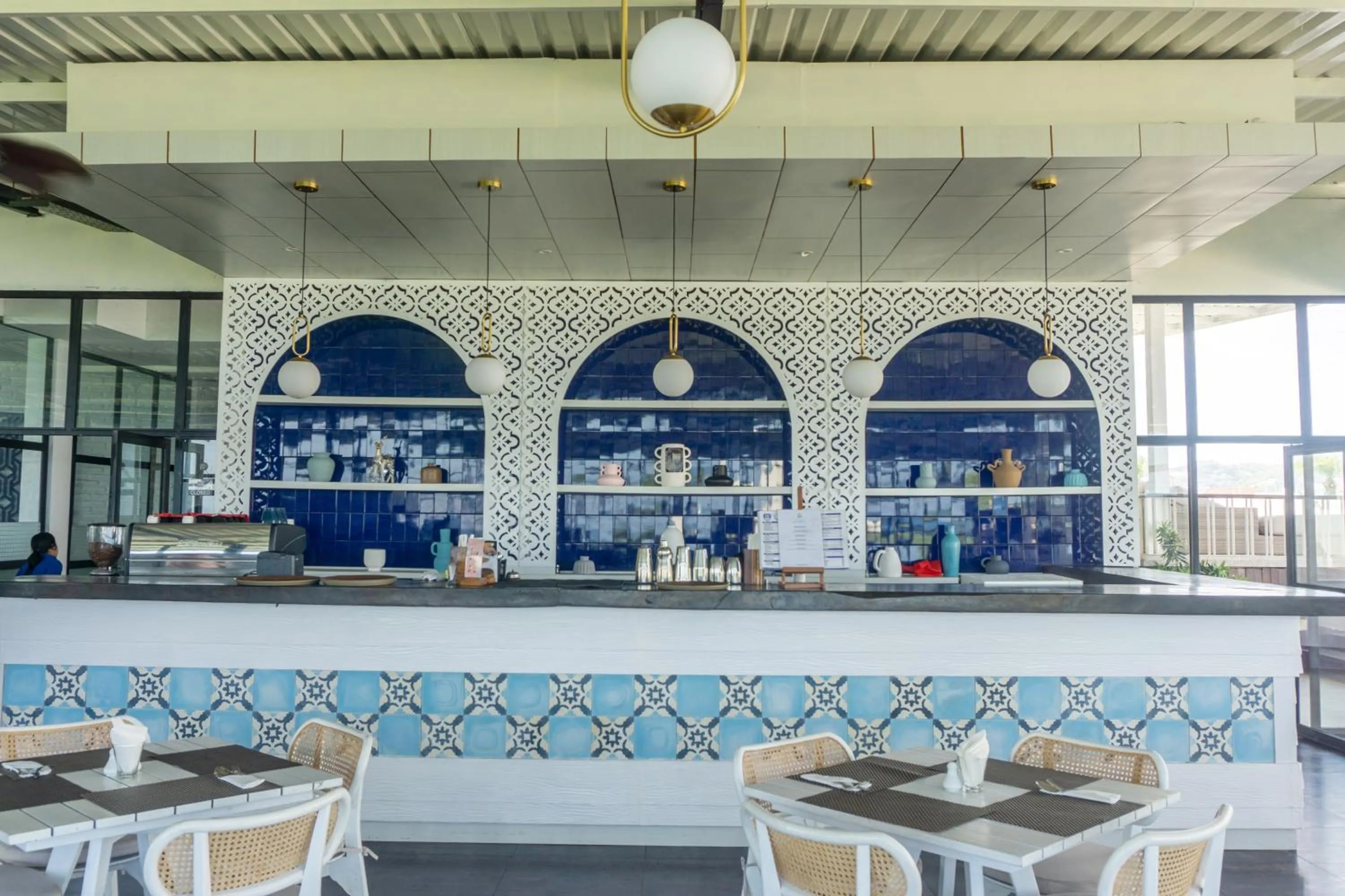 Restaurant/places to eat in Klapa Resort