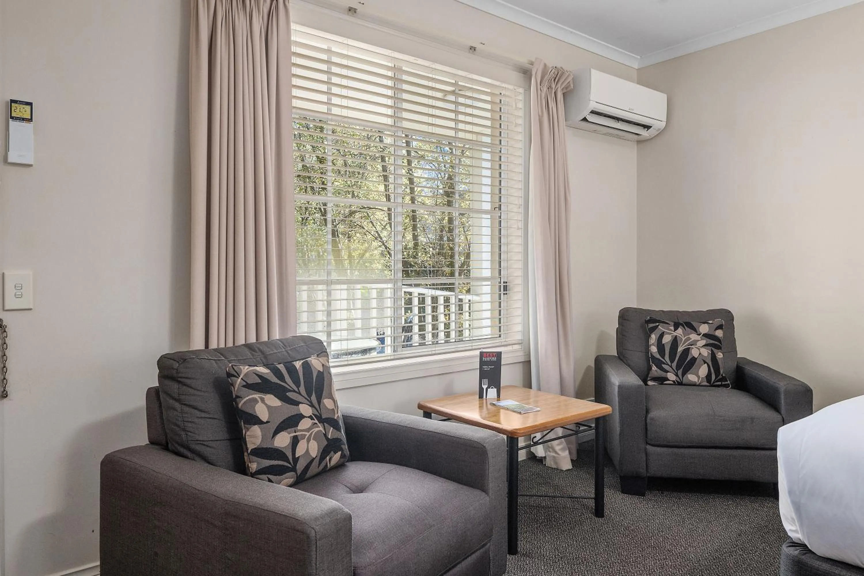 Living room in Yarra Gables