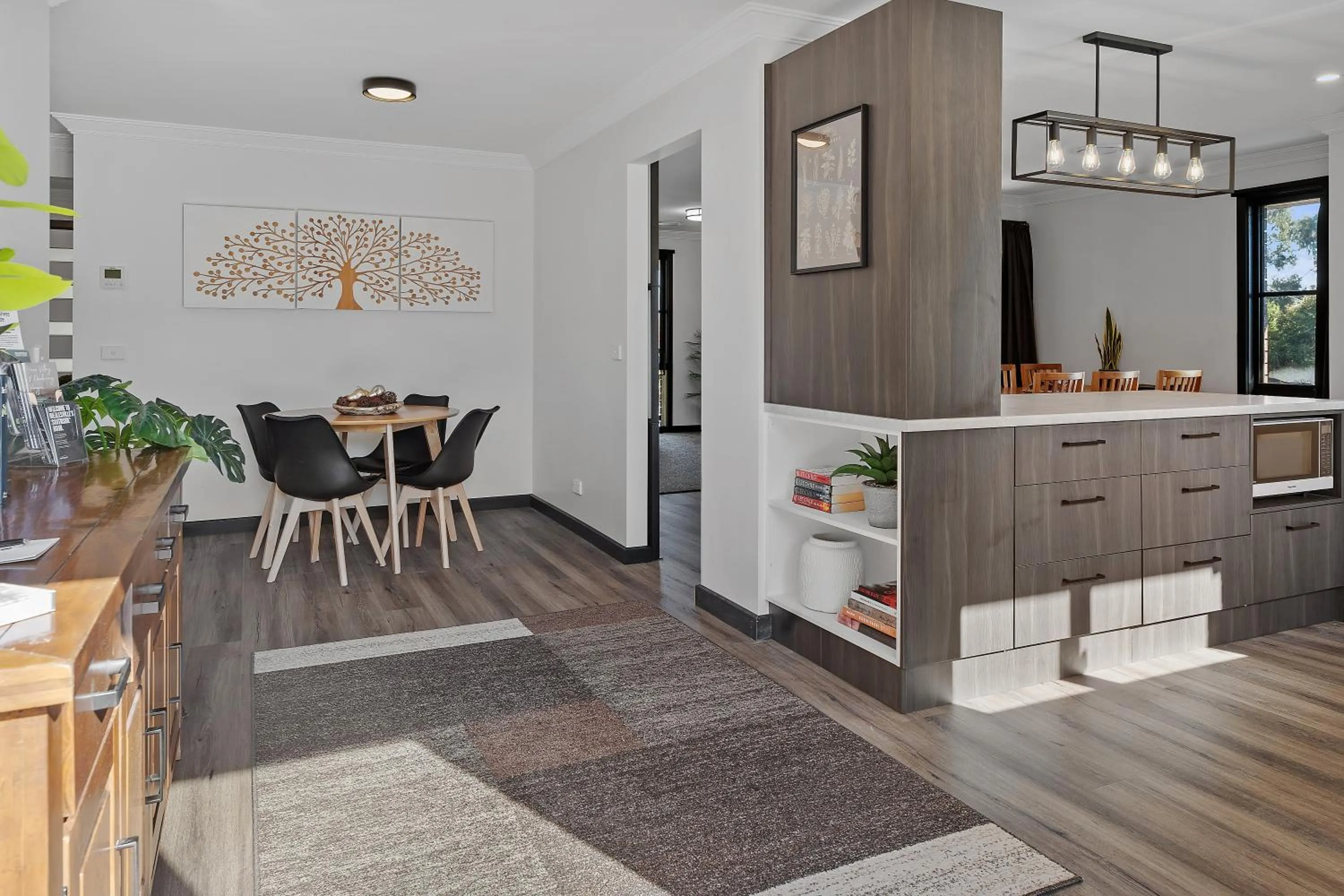 Dining area in Yarra Gables