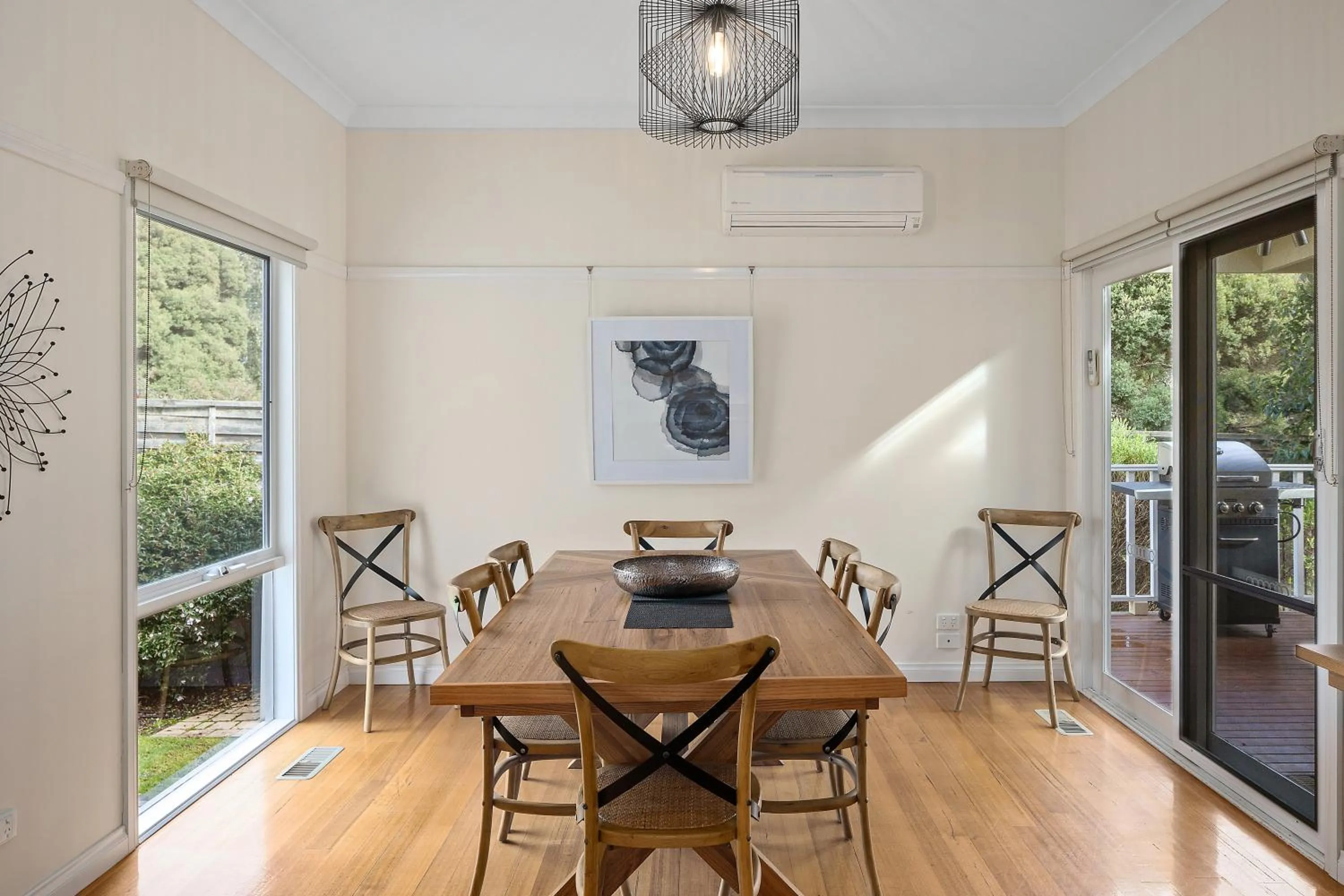 Dining area in Yarra Gables