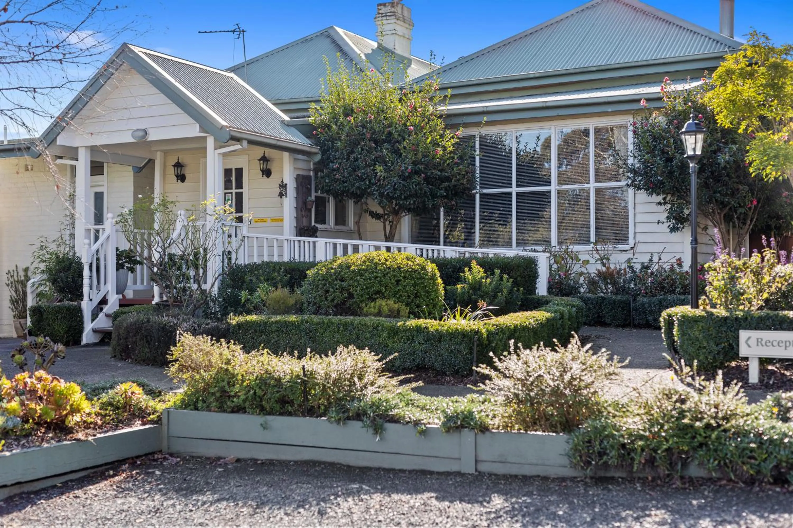 Facade/entrance in Yarra Gables