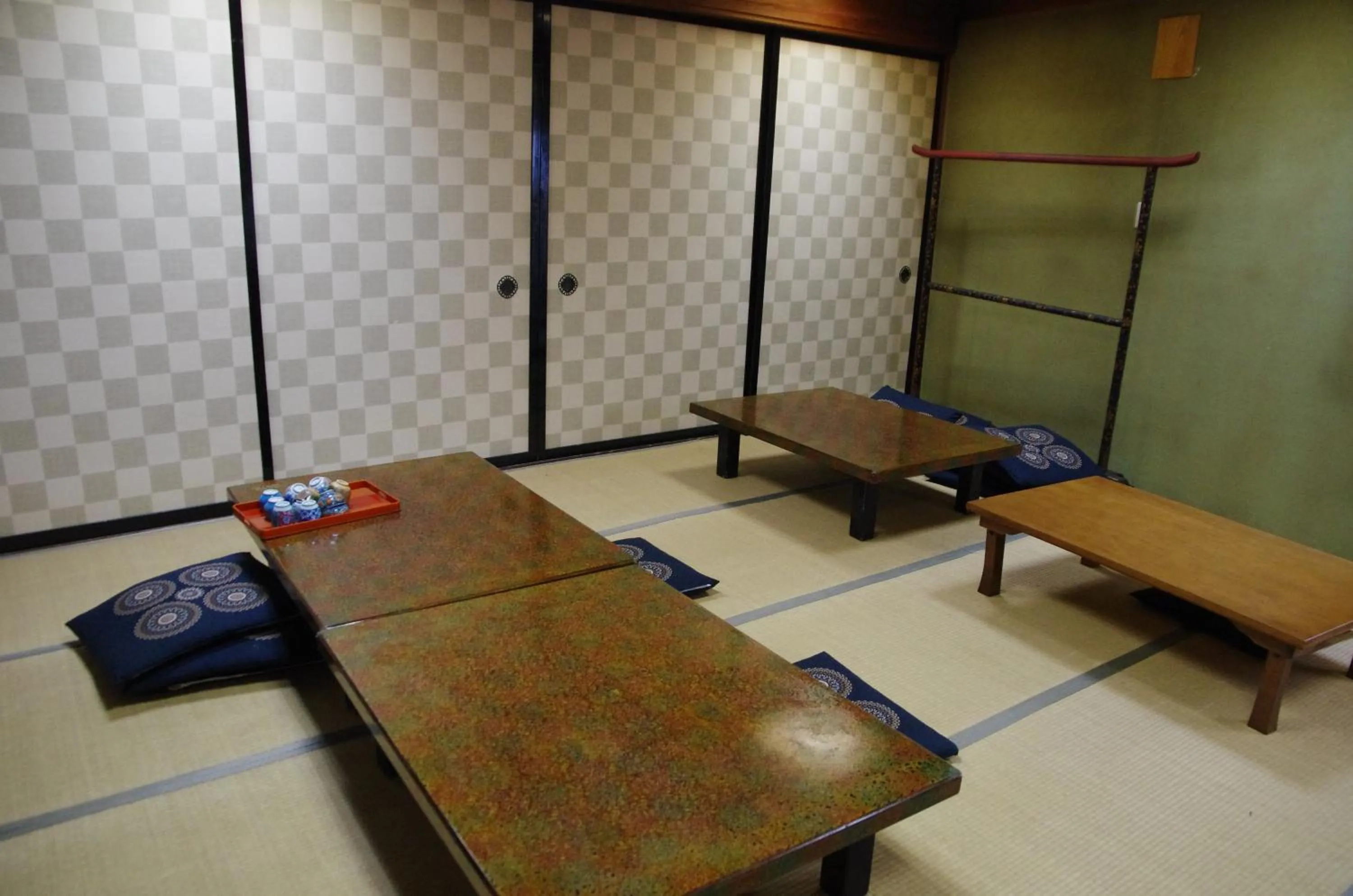 Photo of the whole room in Ryokan Takayama