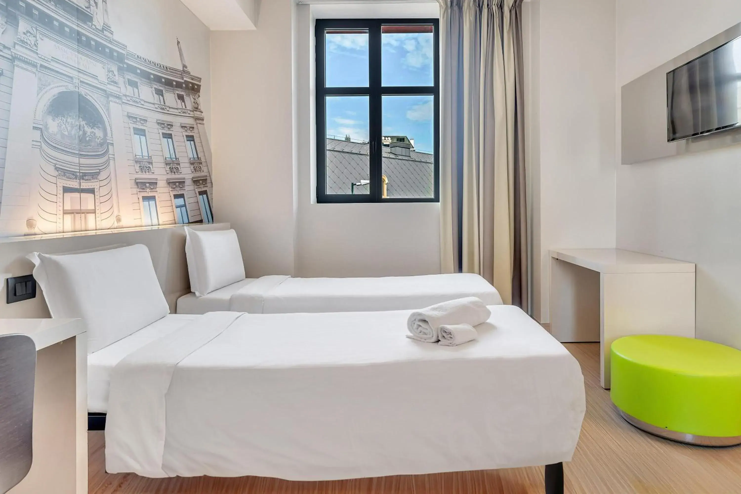 Twin Room - Disability Access in B&B Hotel Milano San Siro Twin Room - Disability Access in B&B Hotel Milano San Siro